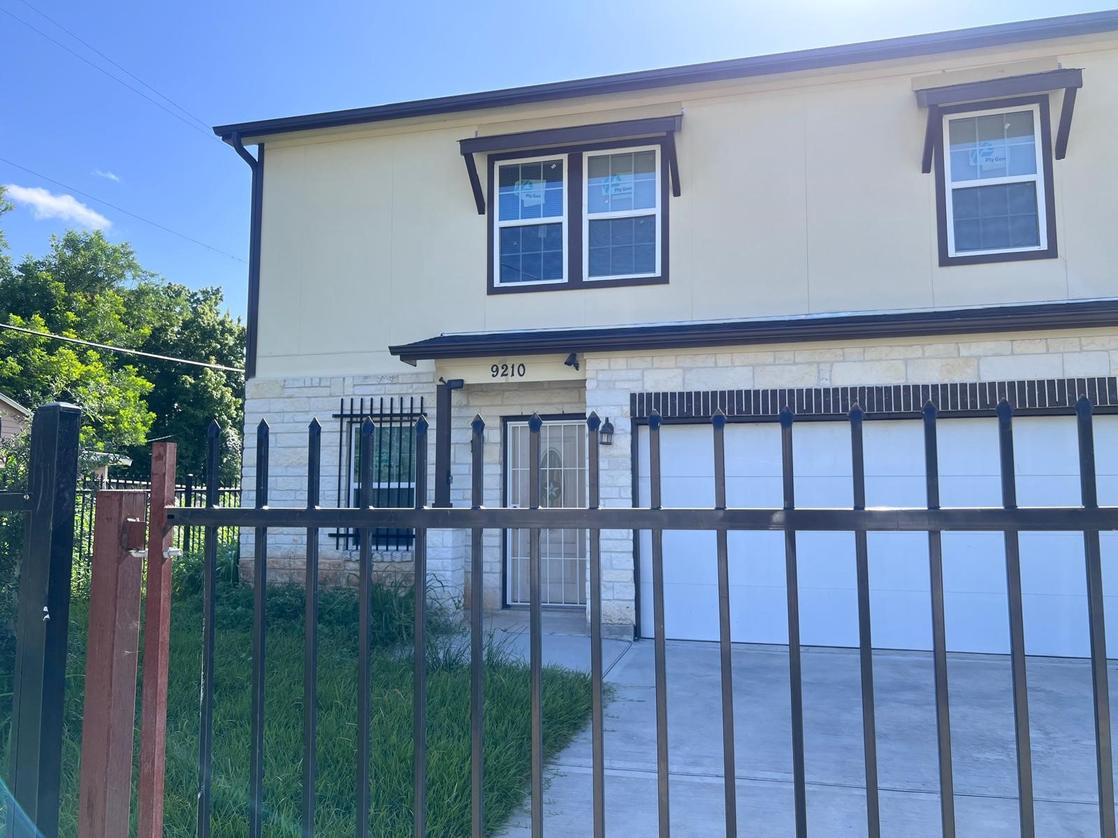 9210 Martell Street Property Photo 2