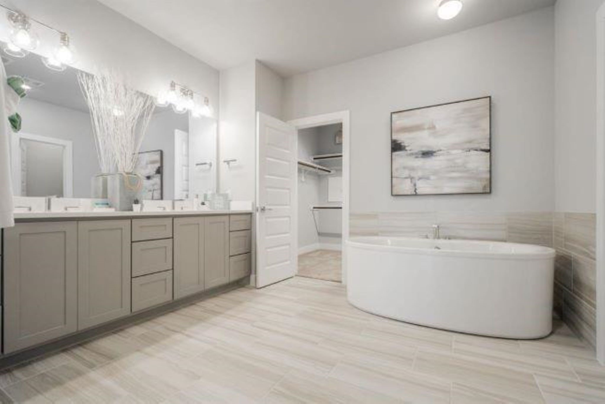 1414 W 34th 1/2 Street Property Photo 17