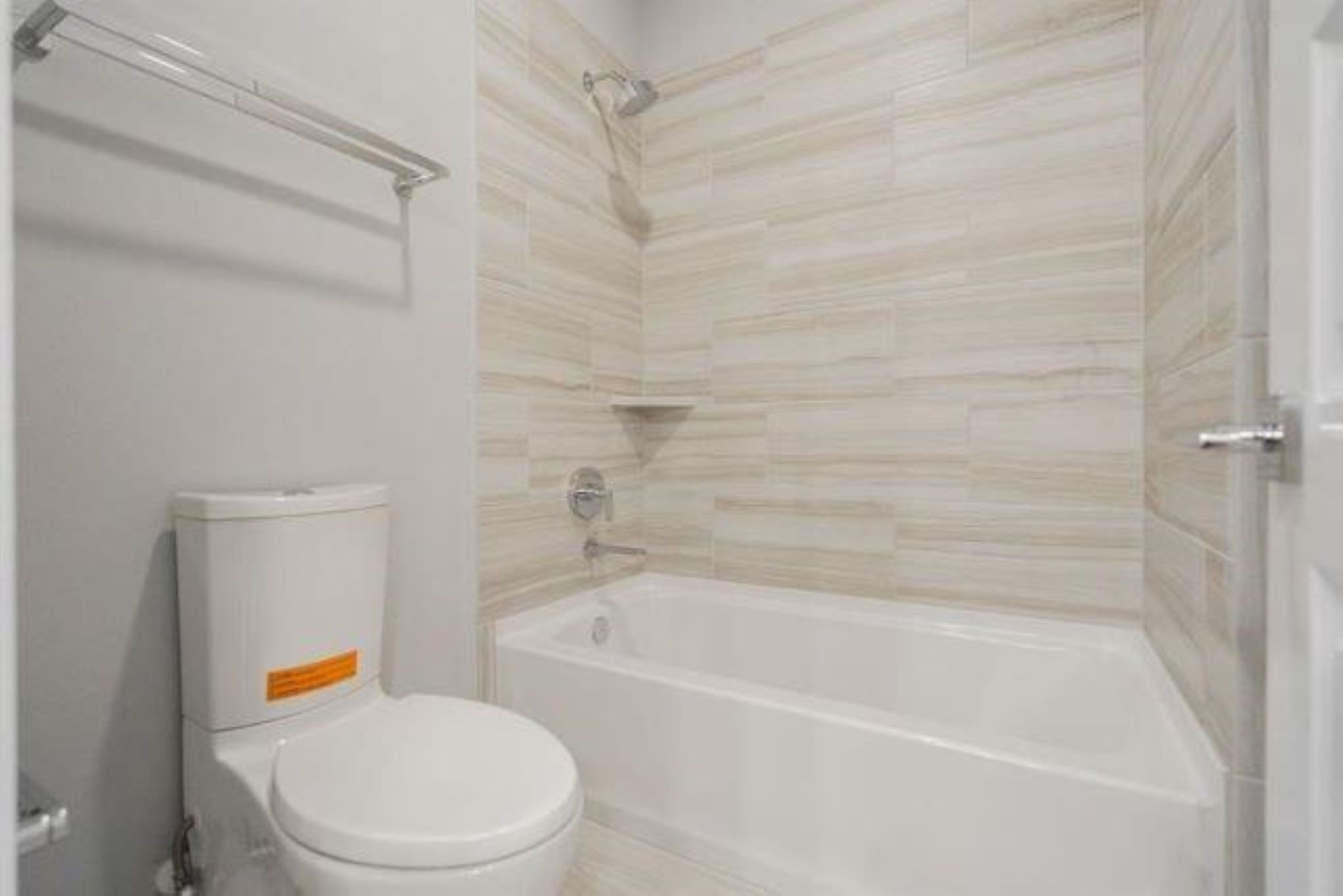 1414 W 34th 1/2 Street Property Photo 22