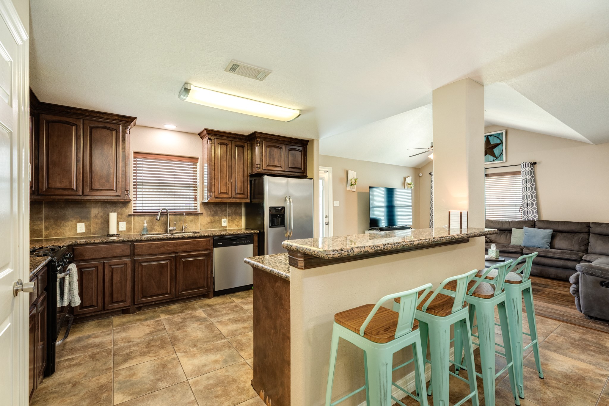 6108 Fox Ridge Drive Property Photo 10