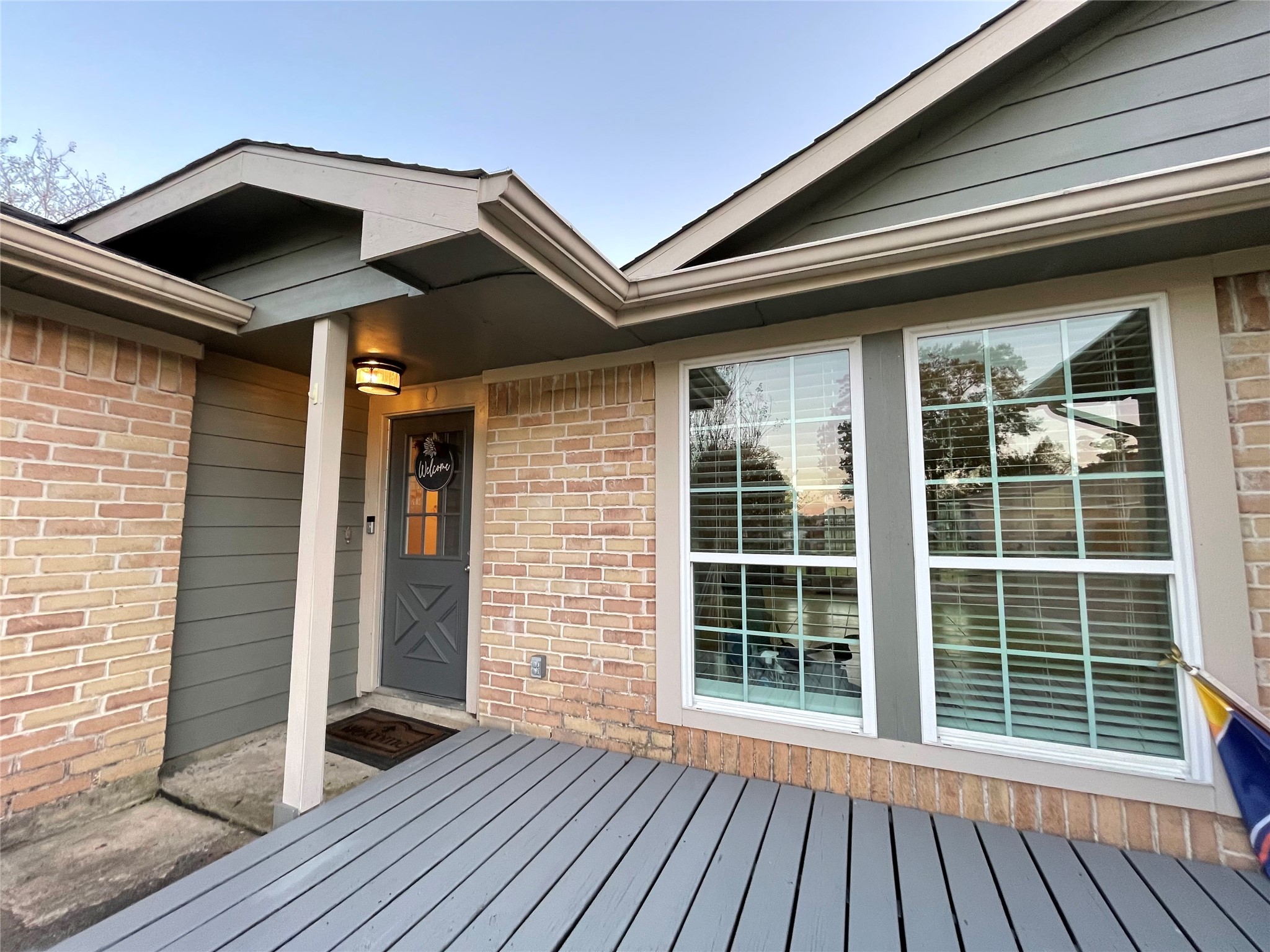 9838 Golden Eagle Street Property Photo 6