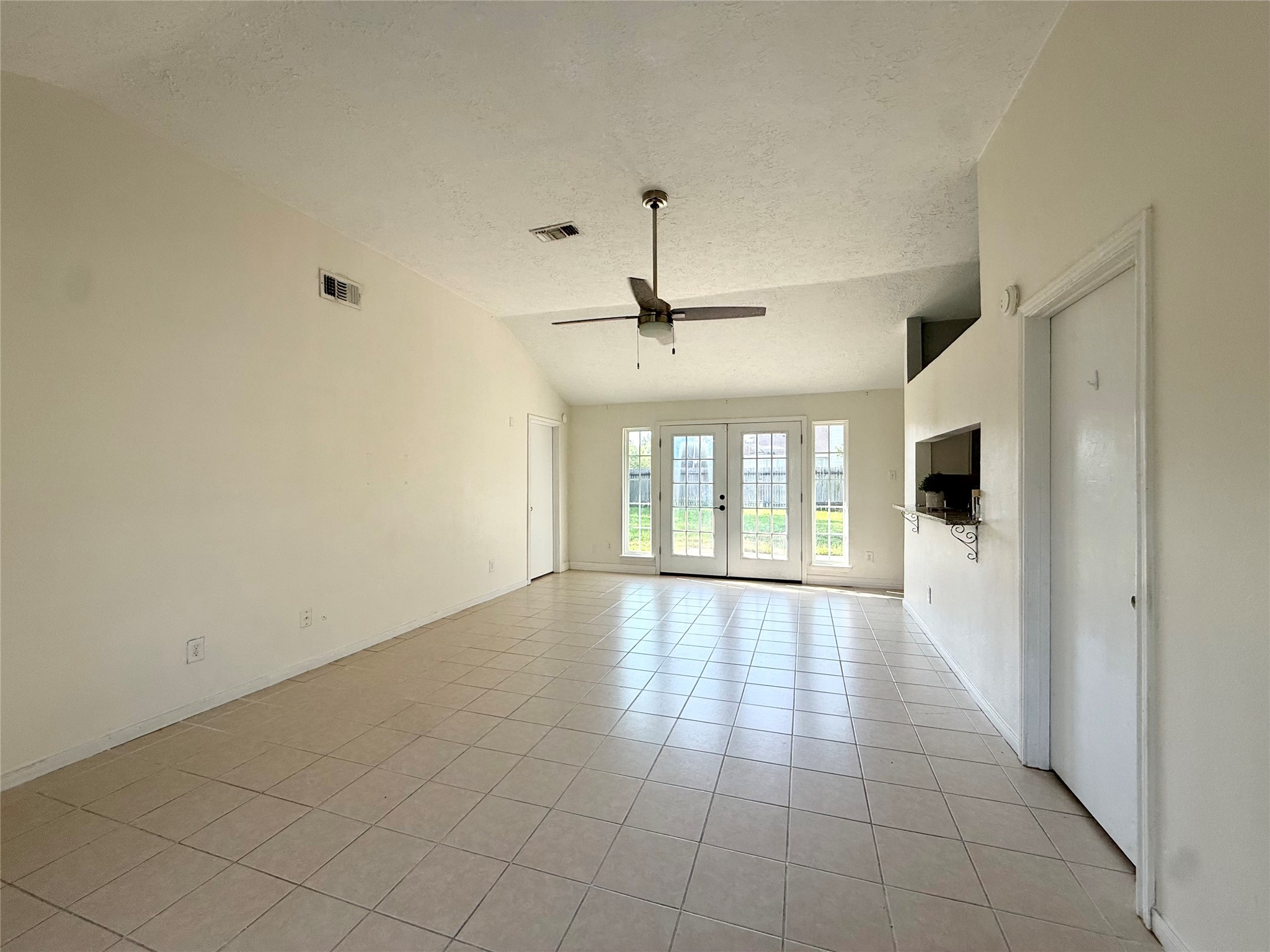 9838 Golden Eagle Street Property Photo 11