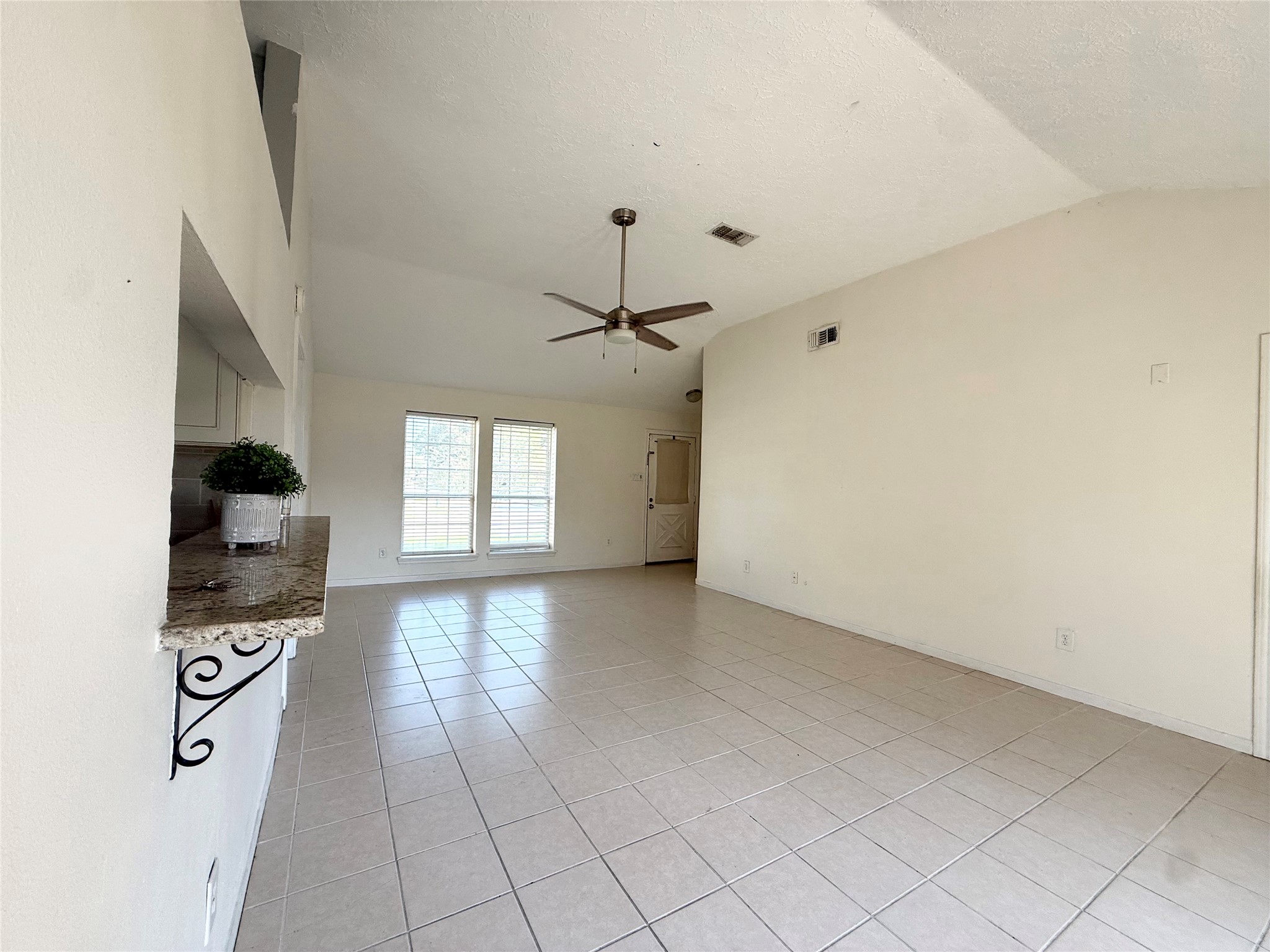 9838 Golden Eagle Street Property Photo 15