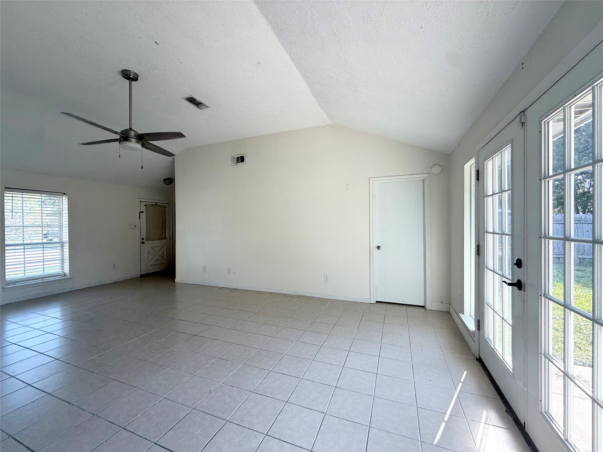 9838 Golden Eagle Street Property Photo 29
