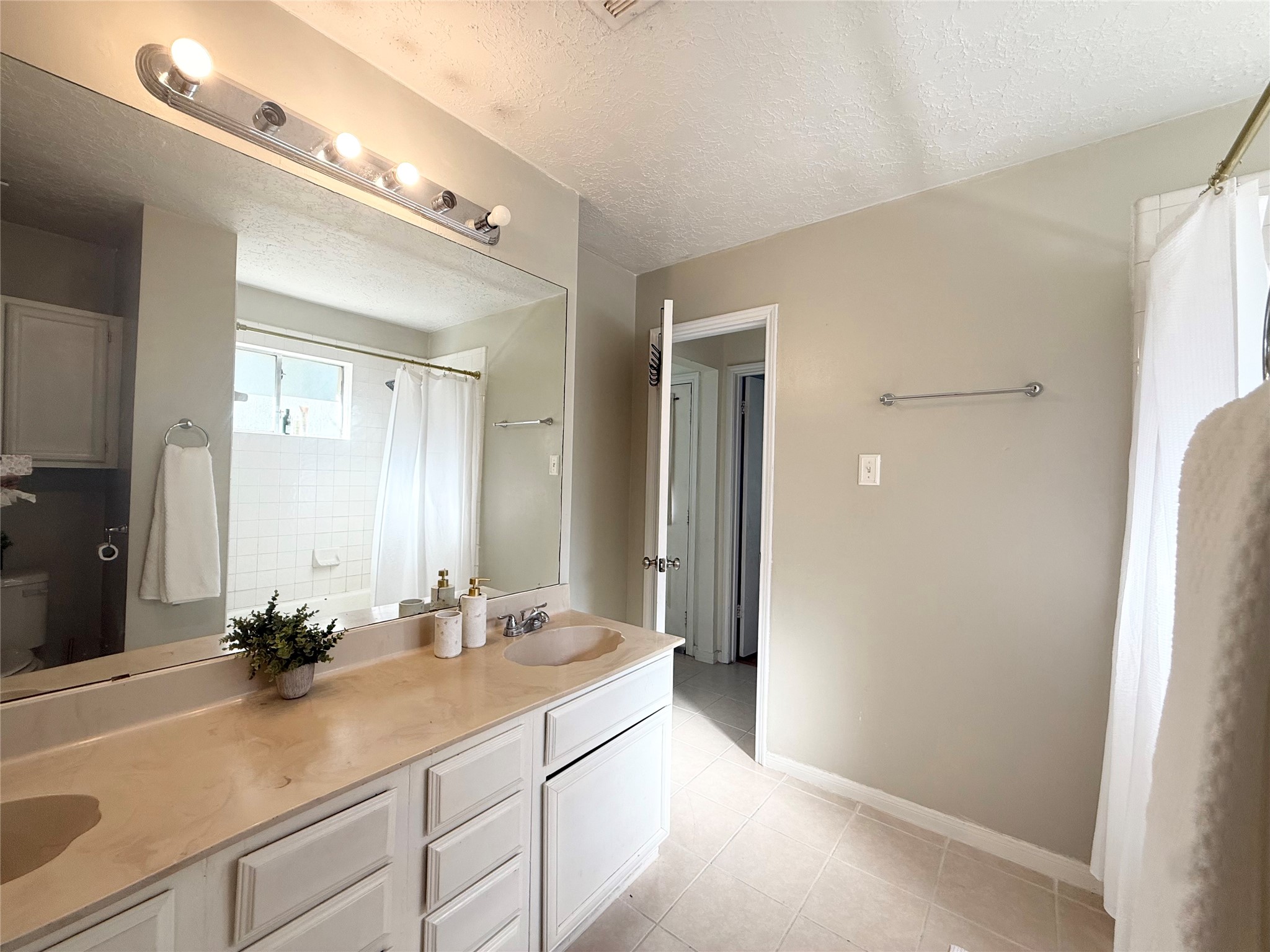 9838 Golden Eagle Street Property Photo 35