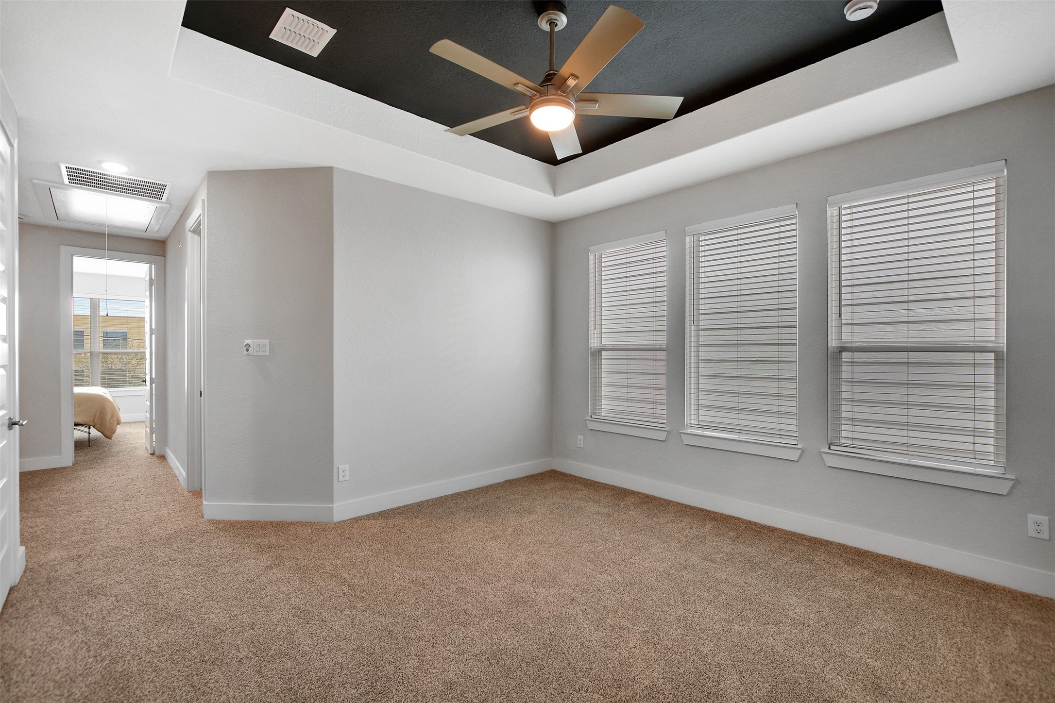 119 E 43rd Street B Property Photo 19