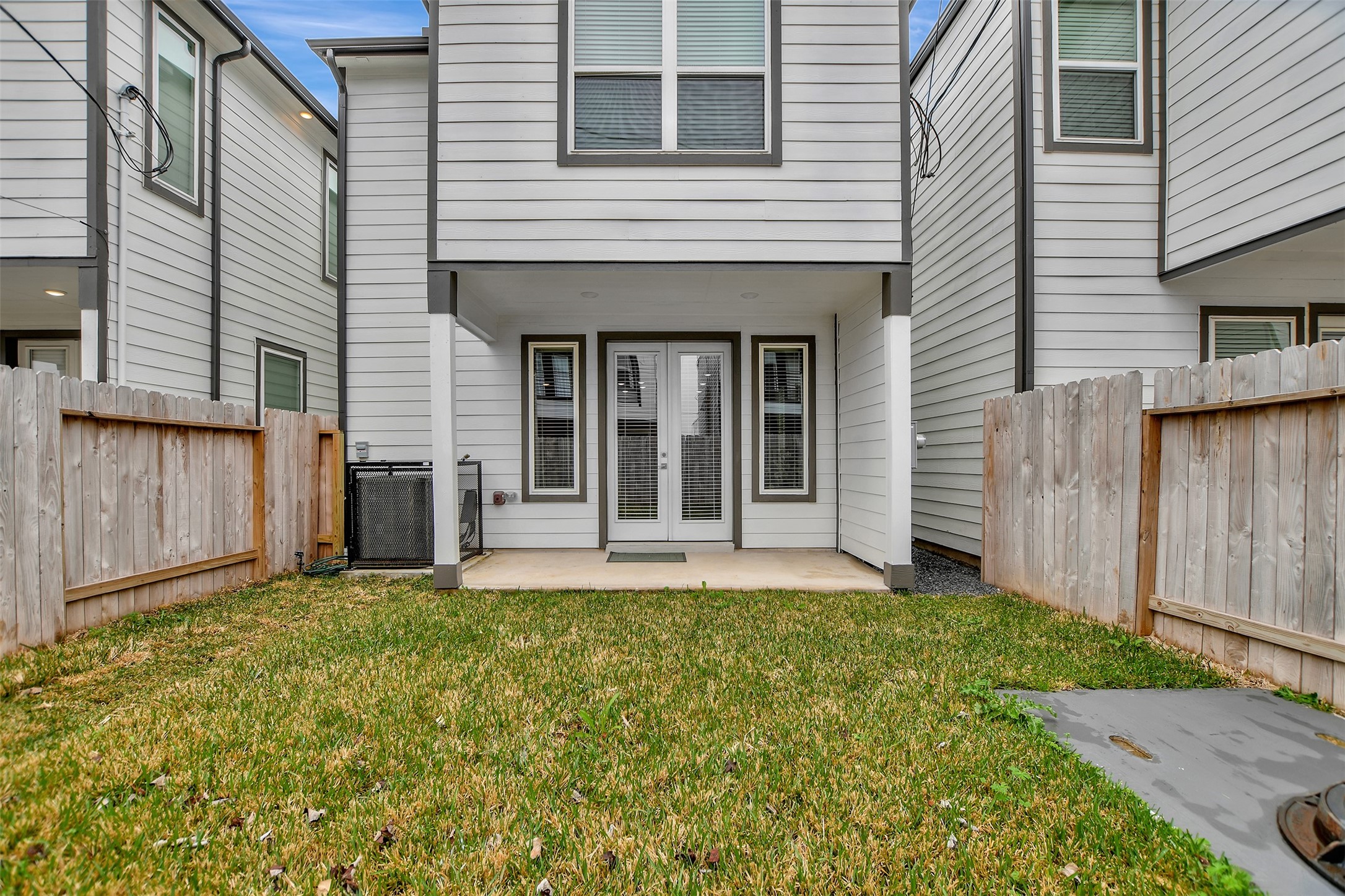 119 E 43rd Street B Property Photo 32