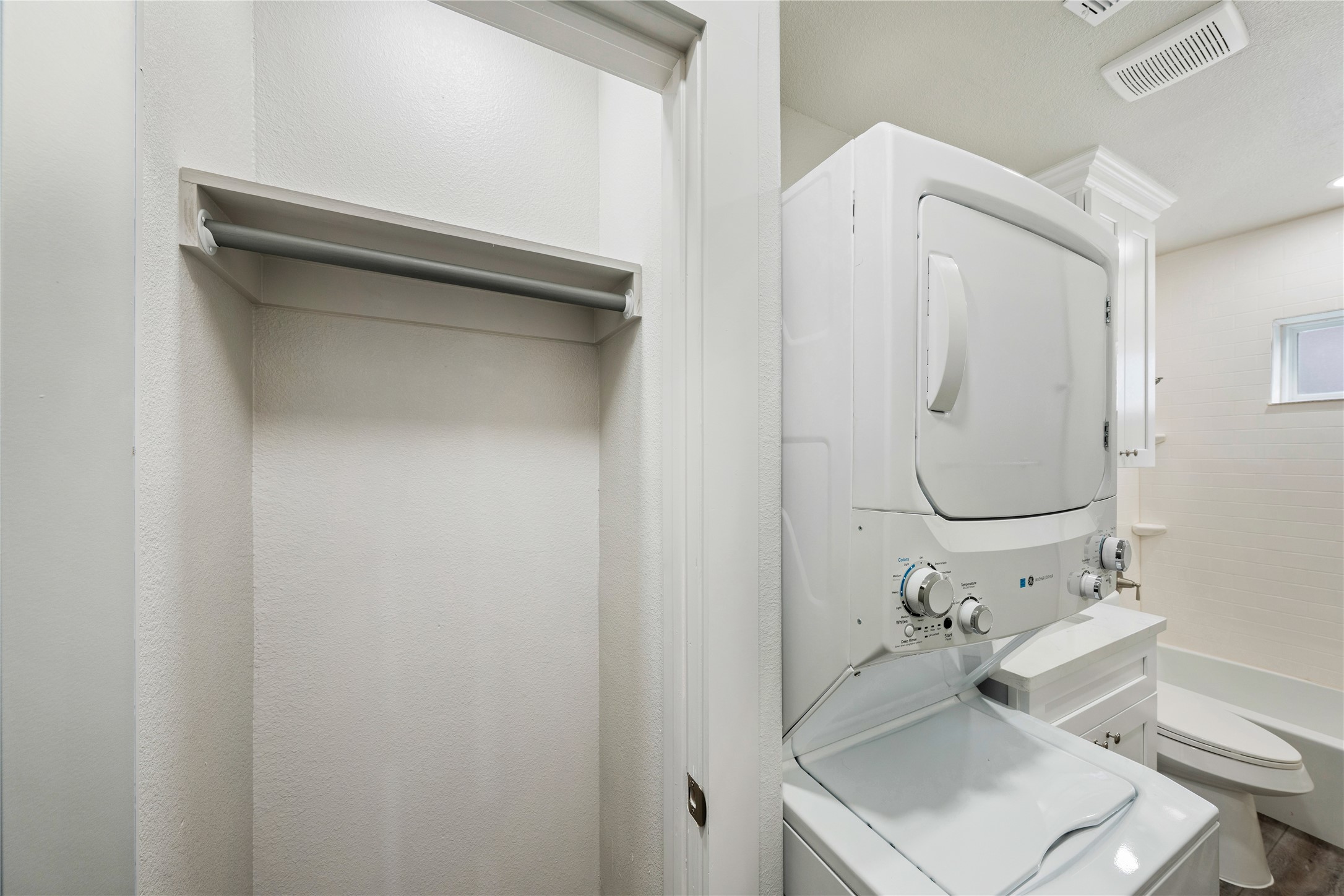 211 N Milby Street 4 Property Photo 10
