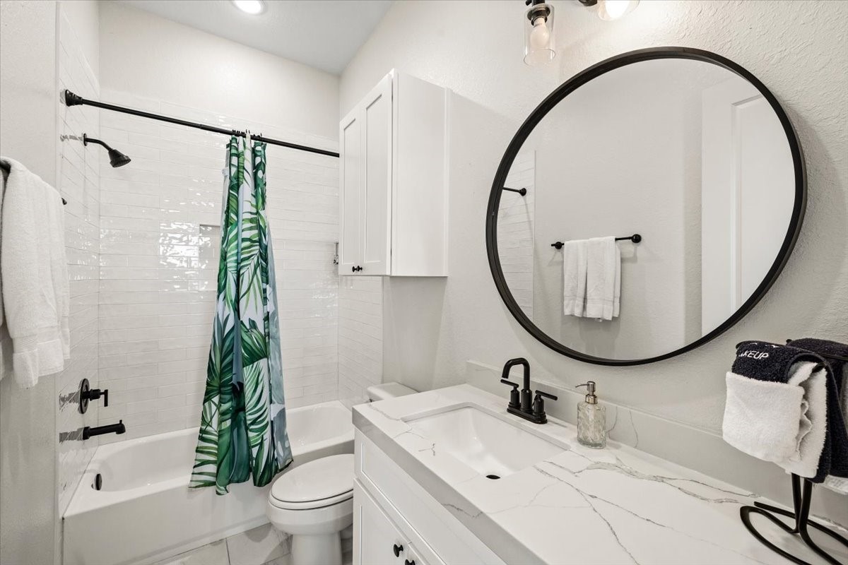 4219 Grayson Drive Property Photo 25