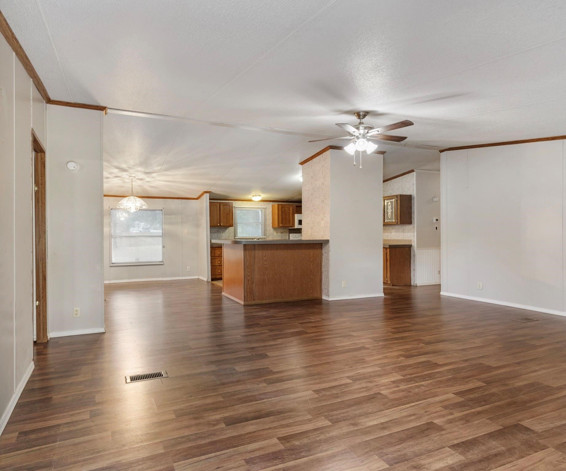 26214 Country Hollow Street Property Photo 5