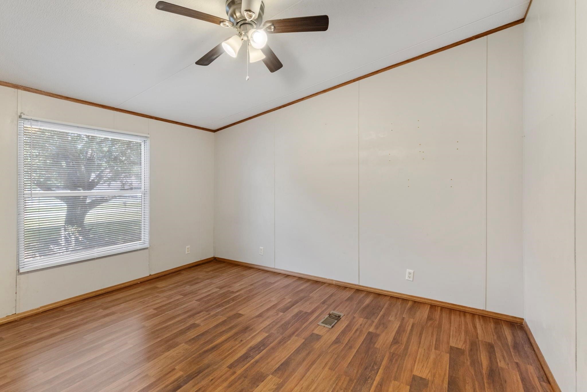 26214 Country Hollow Street Property Photo 23