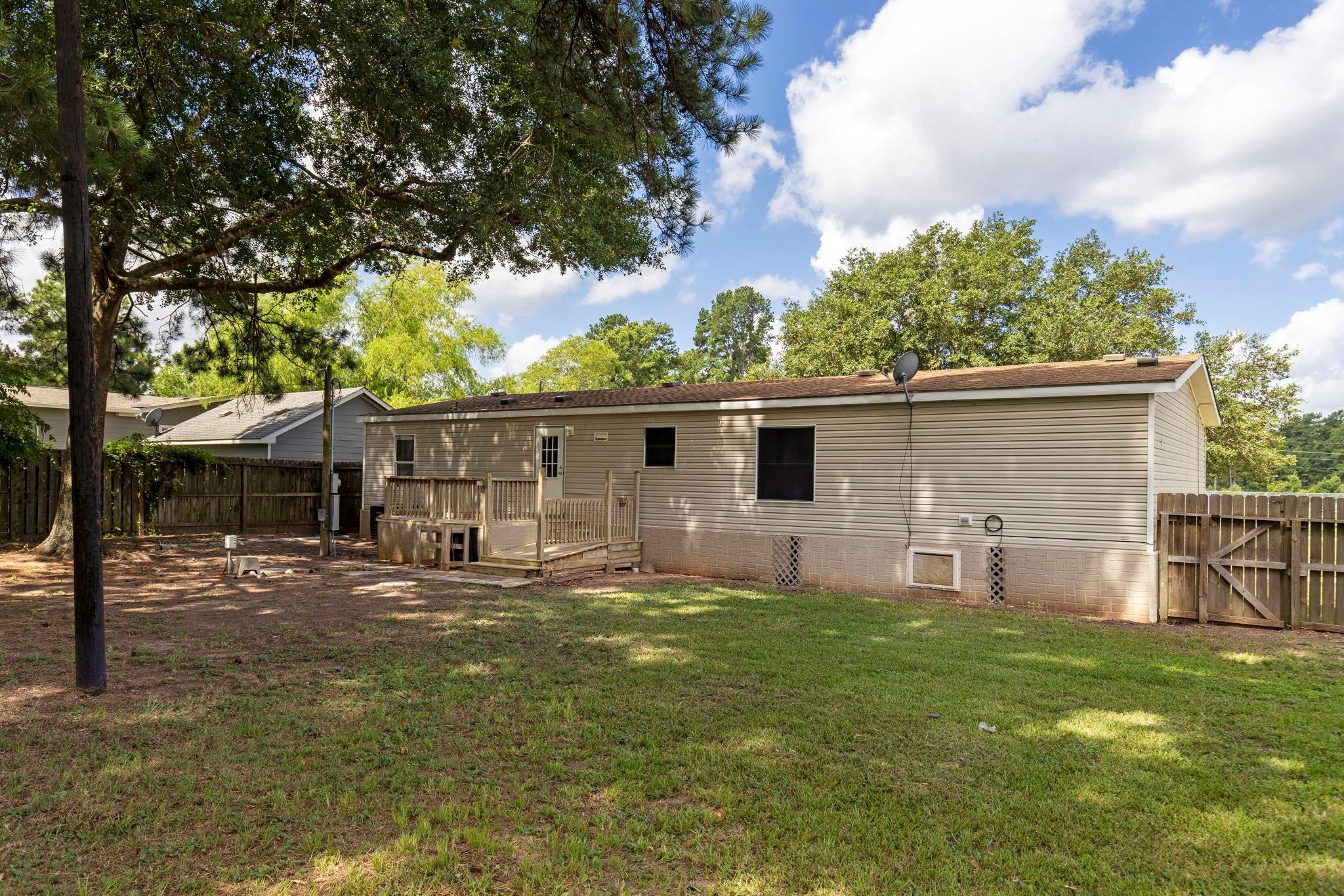 26214 Country Hollow Street Property Photo 27