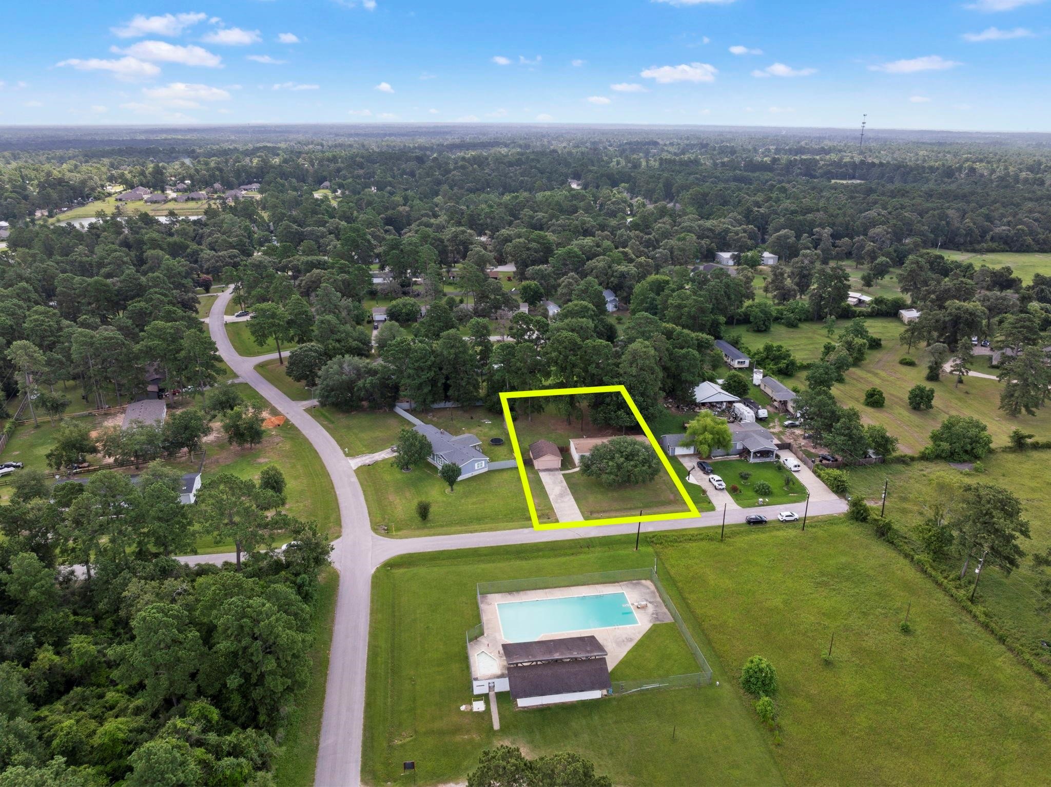 26214 Country Hollow Street Property Photo 34