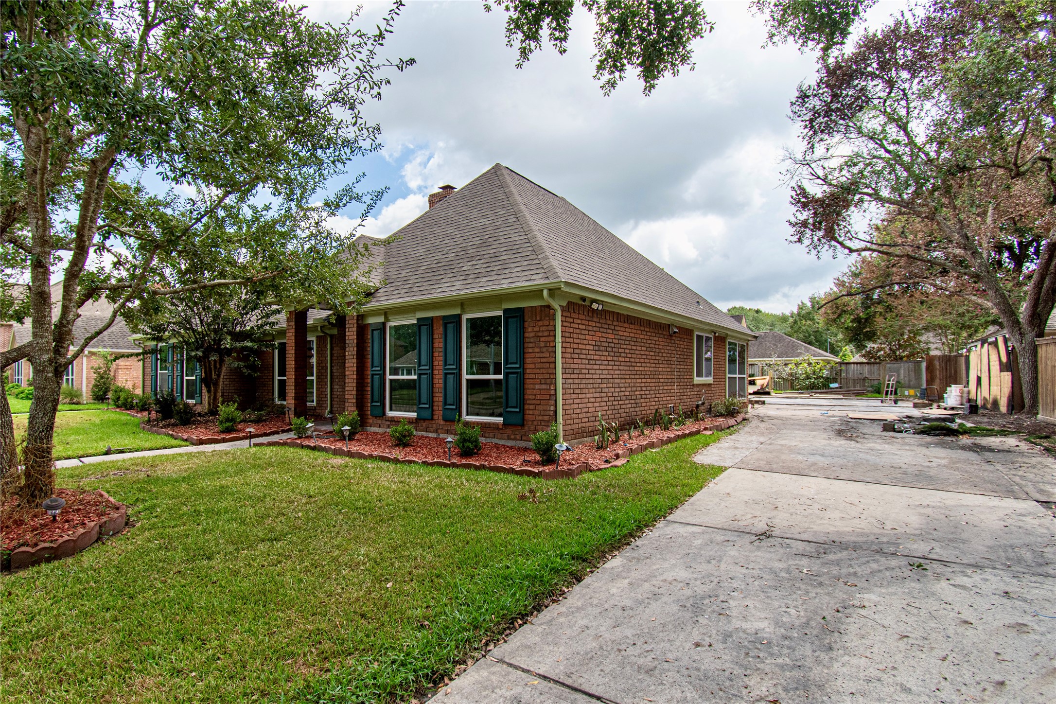 11727 Mighty Redwood Drive Property Photo 6