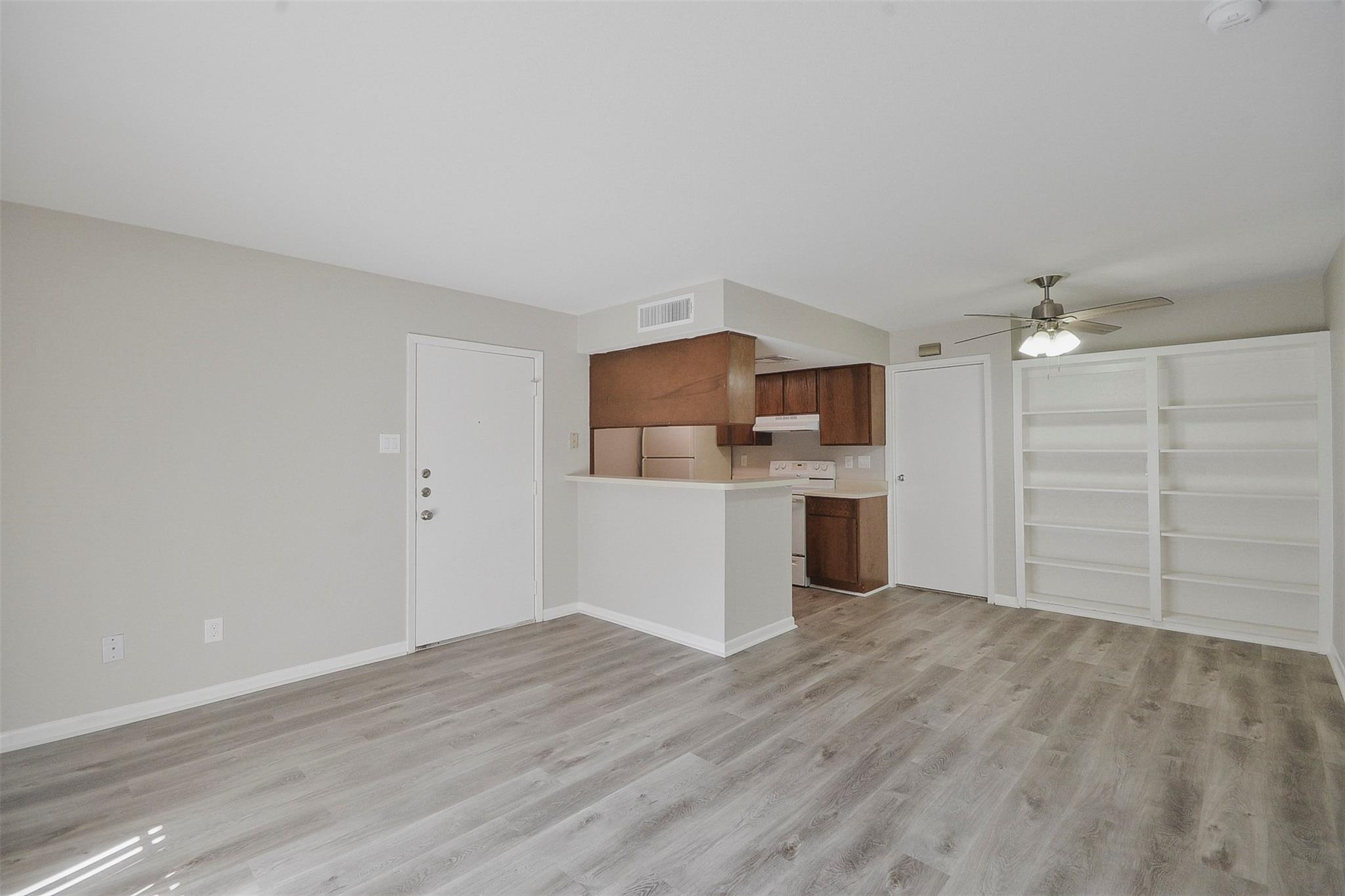 12905 Woodforest Boulevard # 607, Houston Tx 77015 Property Photo 3
