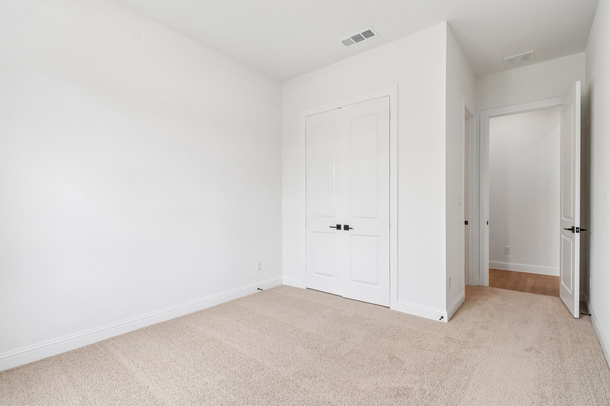 5422 Timpson Drive Property Photo 7