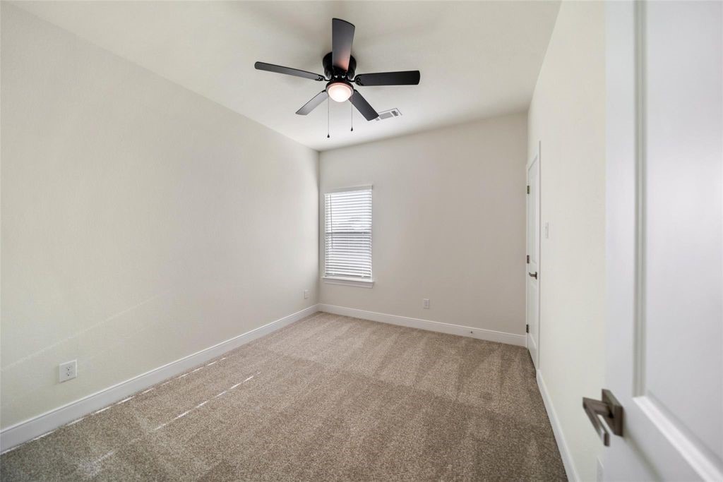 408 W Marlin Street Property Photo 11