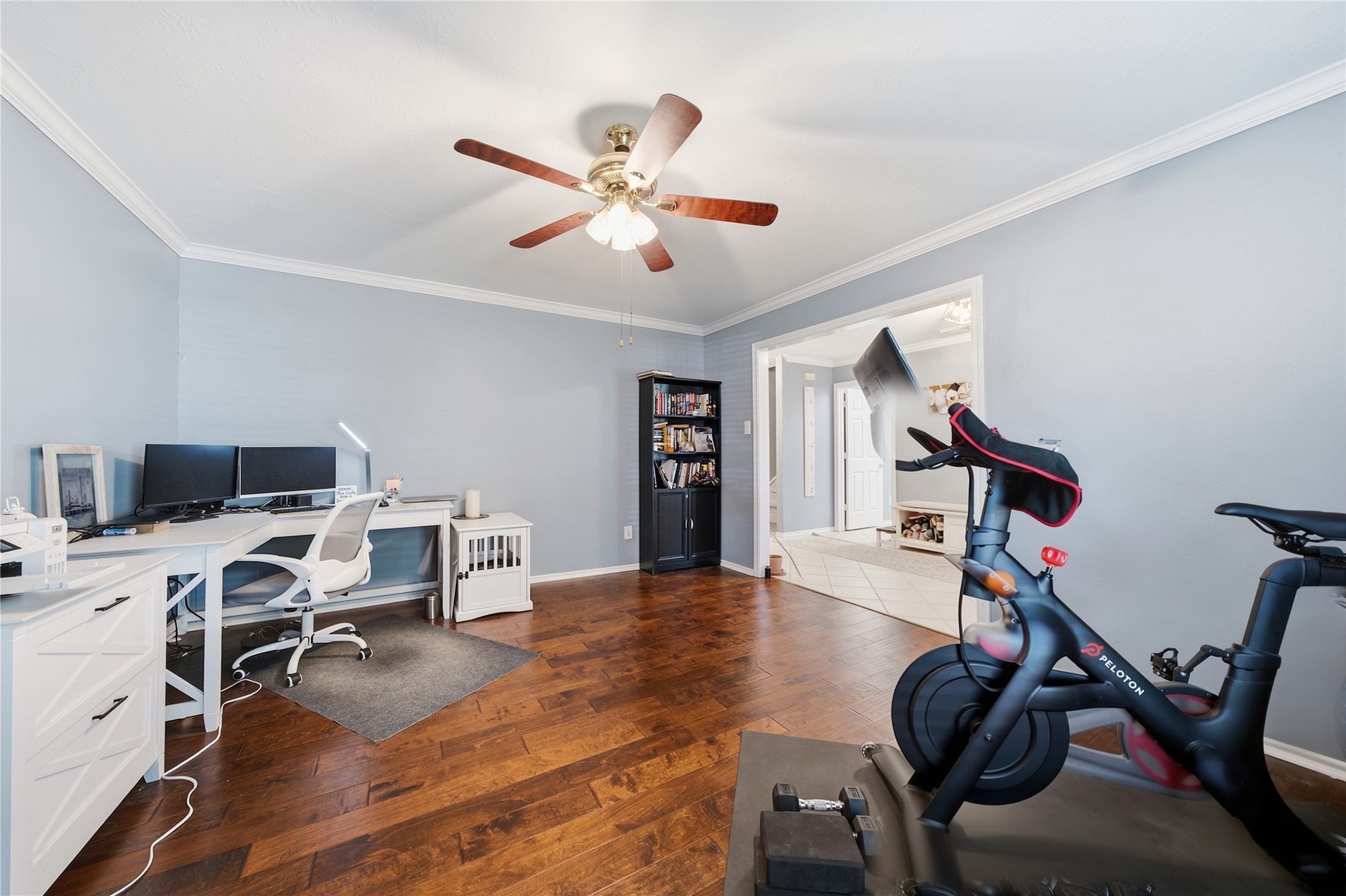 405 Regency Court Property Photo 16