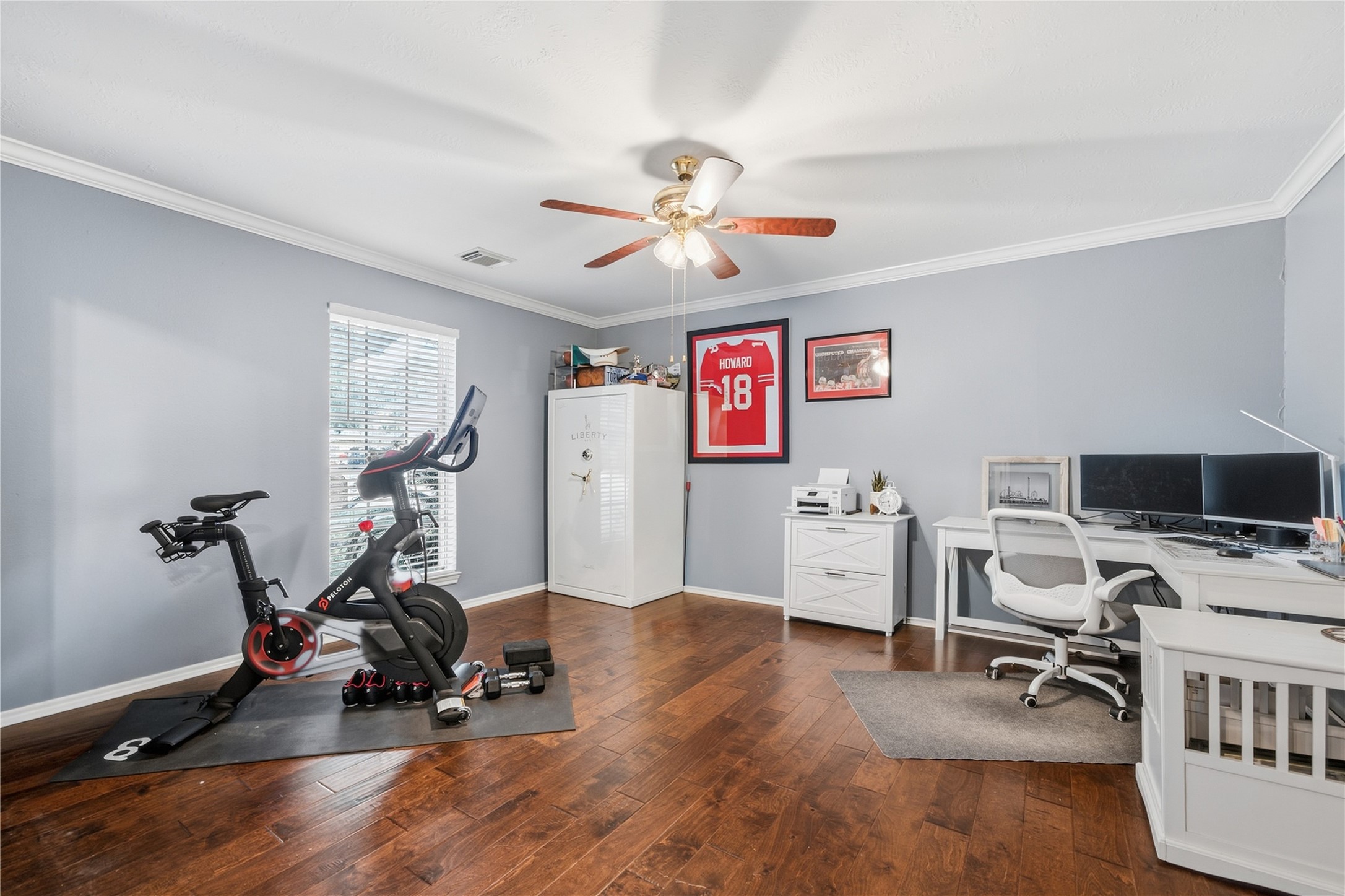 405 Regency Court Property Photo 17