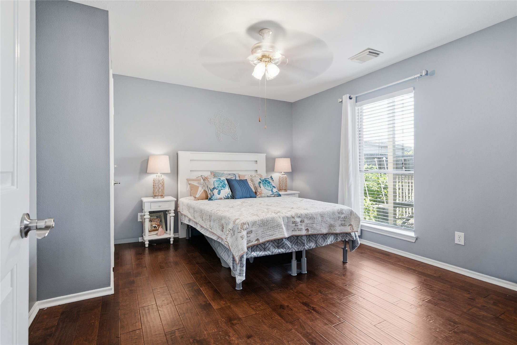 405 Regency Court Property Photo 19