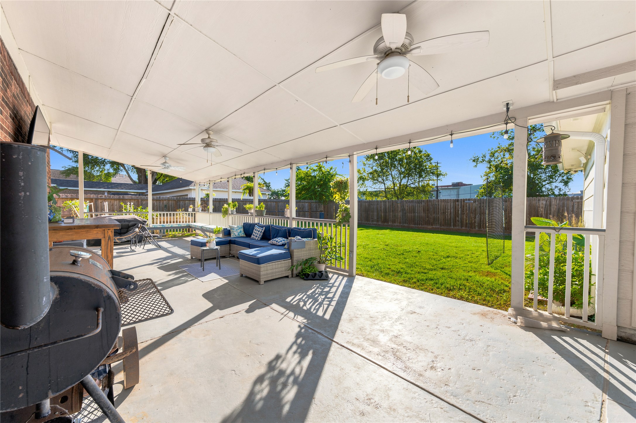 405 Regency Court Property Photo 31