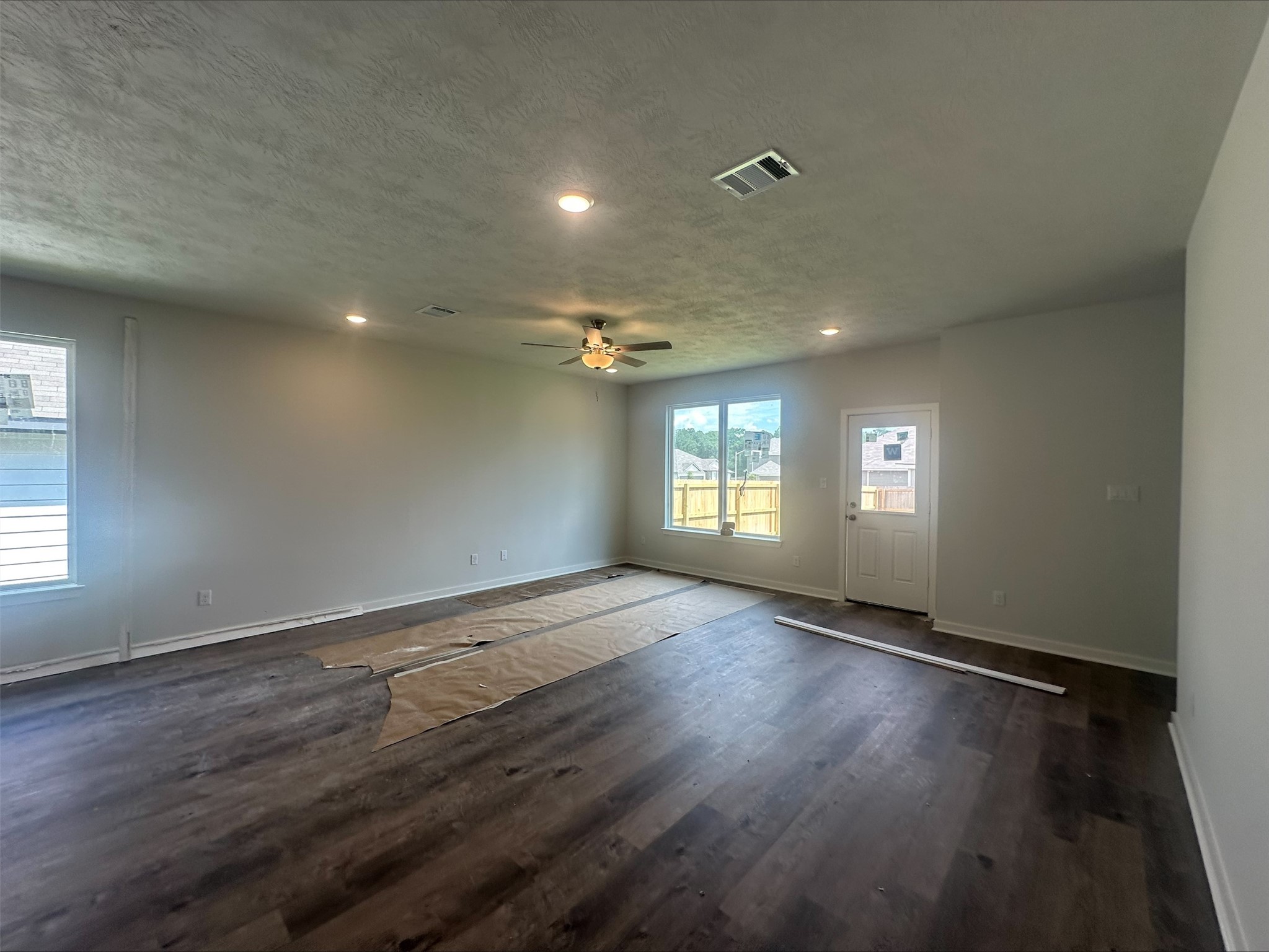 138 Lacebark Loop Property Photo 3