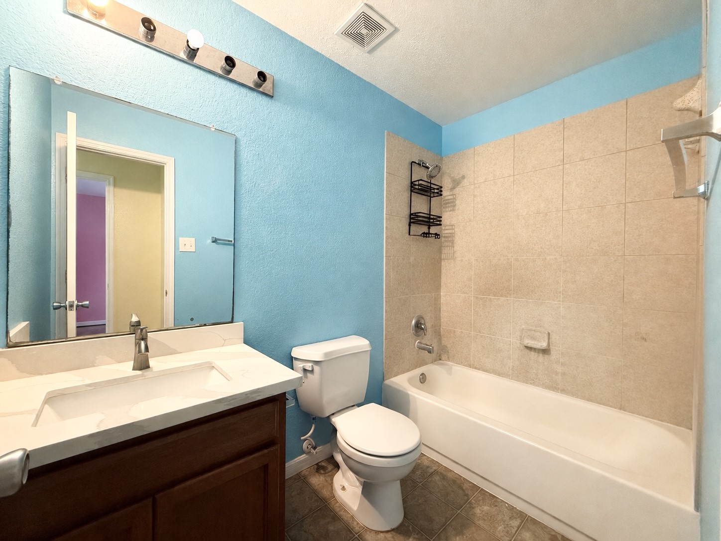 910 Staffordale Manor Lane Property Photo 13