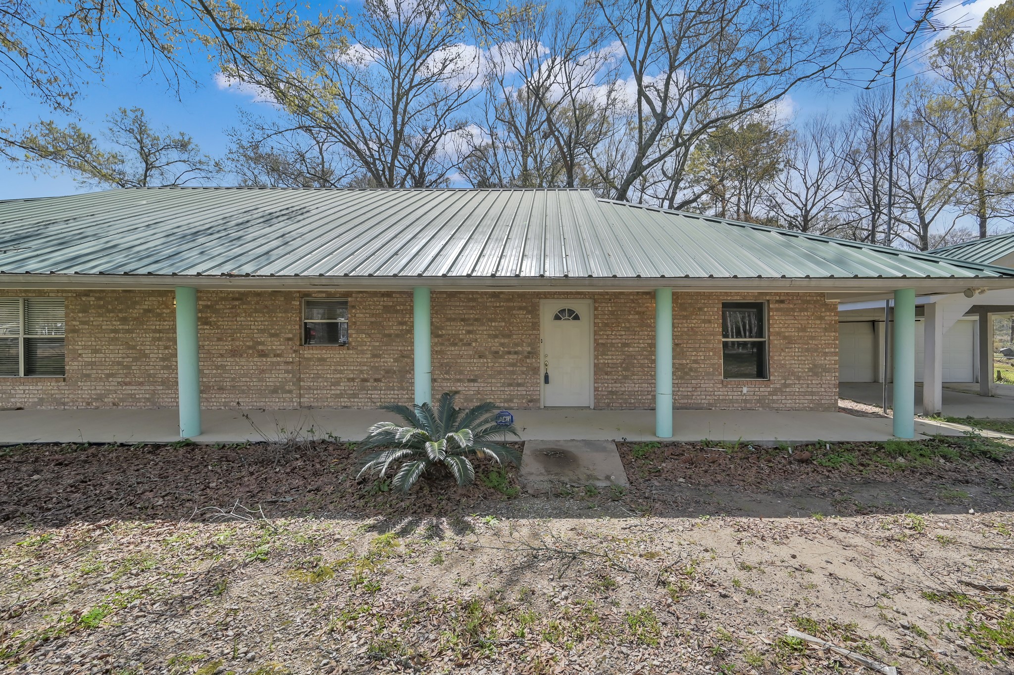 121 Magnolia Boulevard Property Photo 4