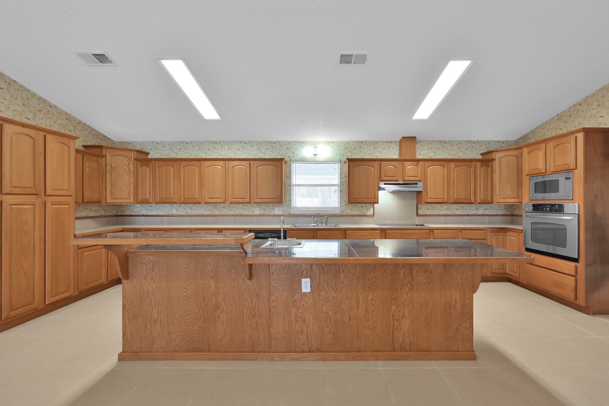 121 Magnolia Boulevard Property Photo 14