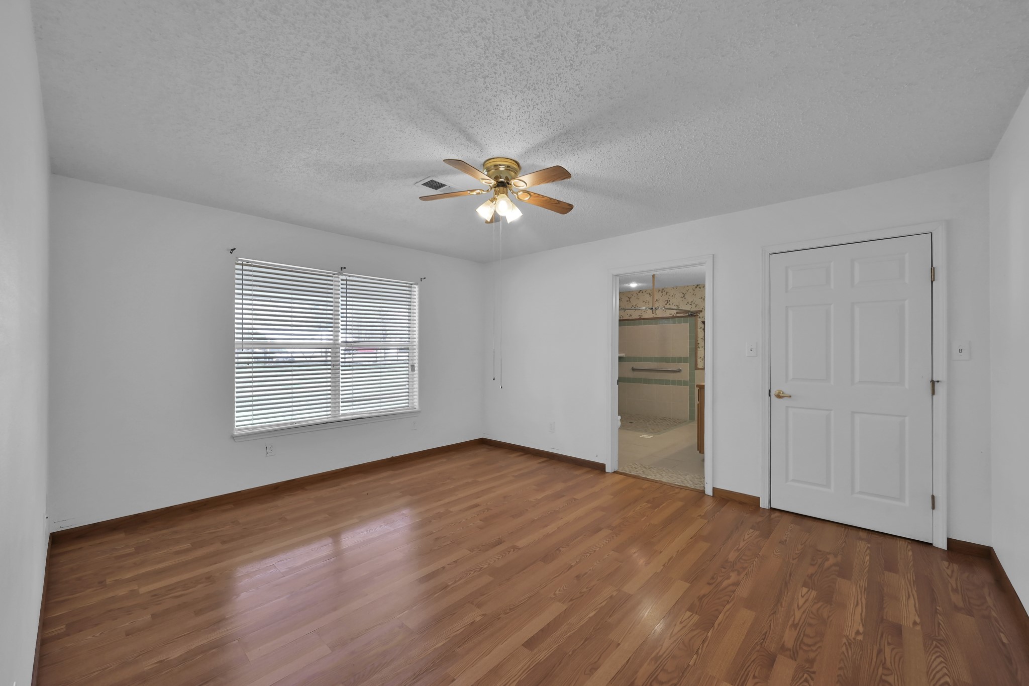 121 Magnolia Boulevard Property Photo 15