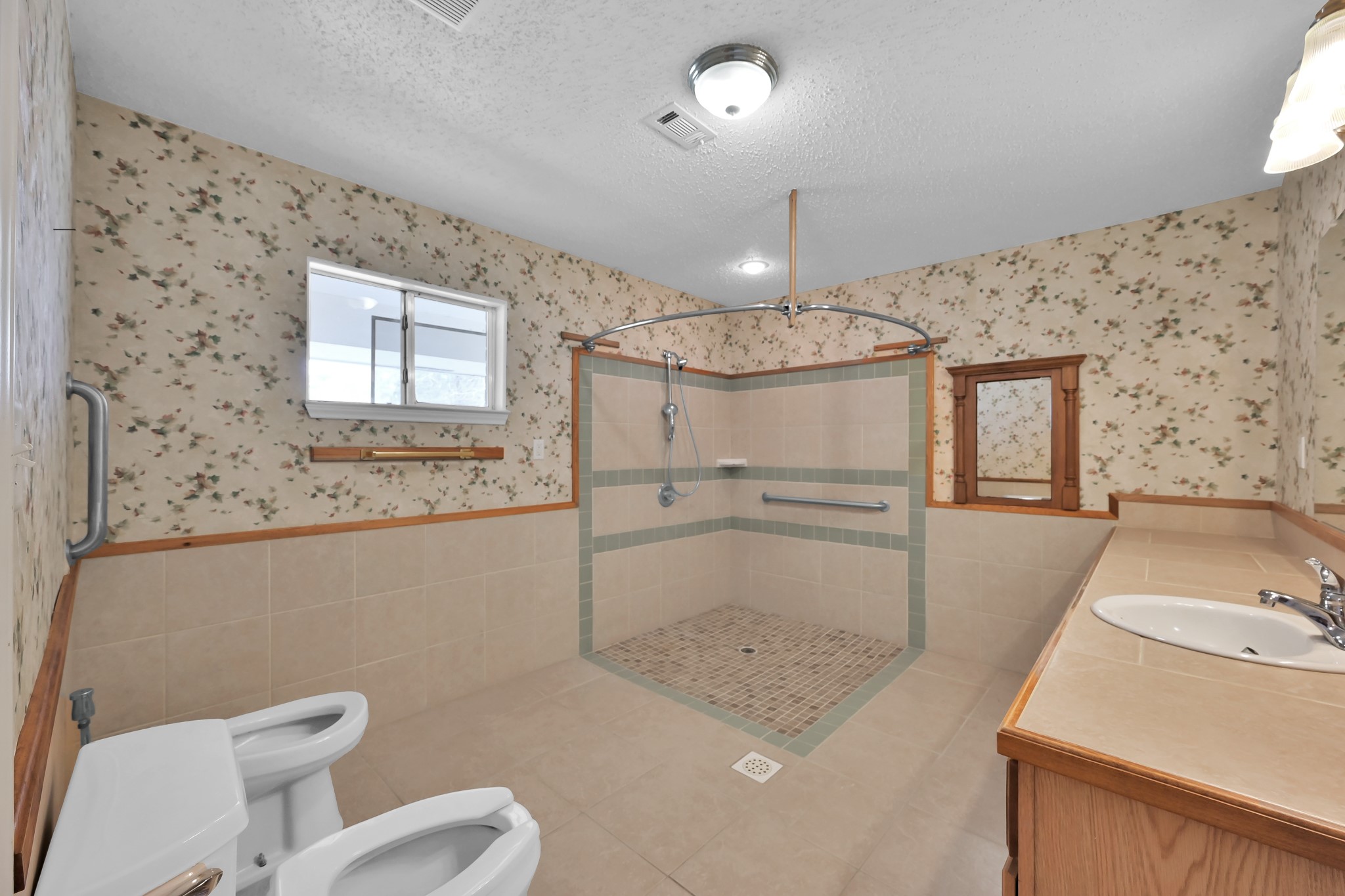 121 Magnolia Boulevard Property Photo 18