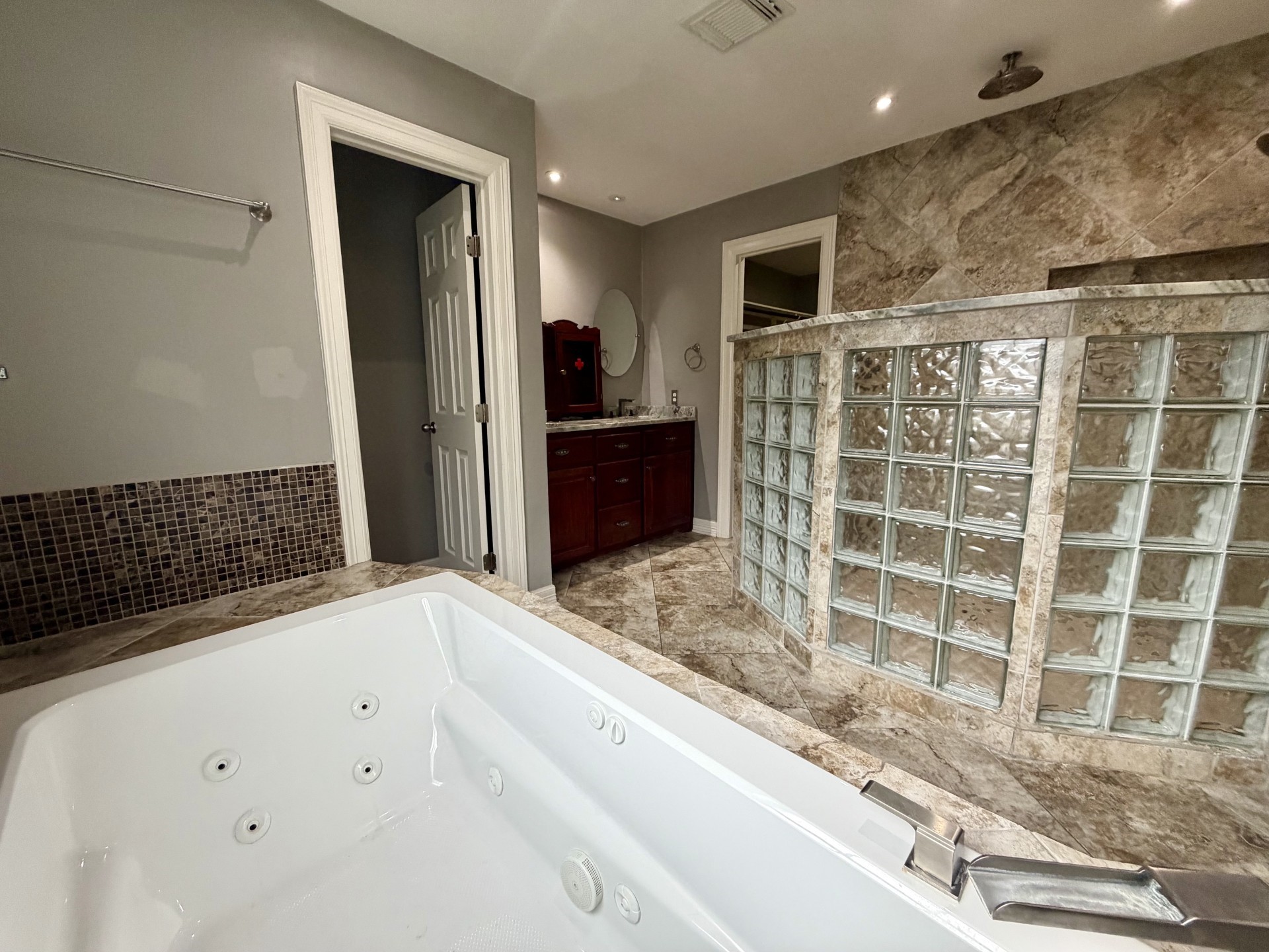 2119 Meadows Boulevard Property Photo 14