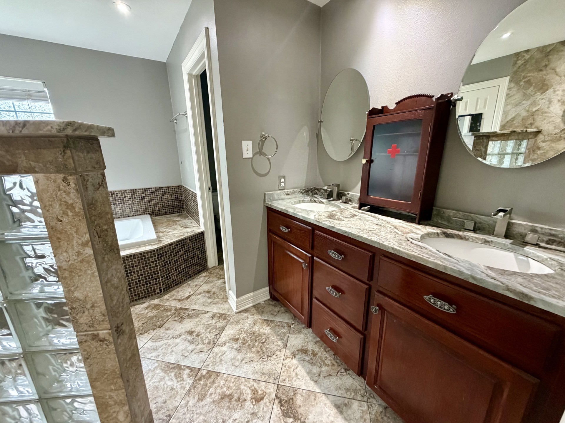 2119 Meadows Boulevard Property Photo 16
