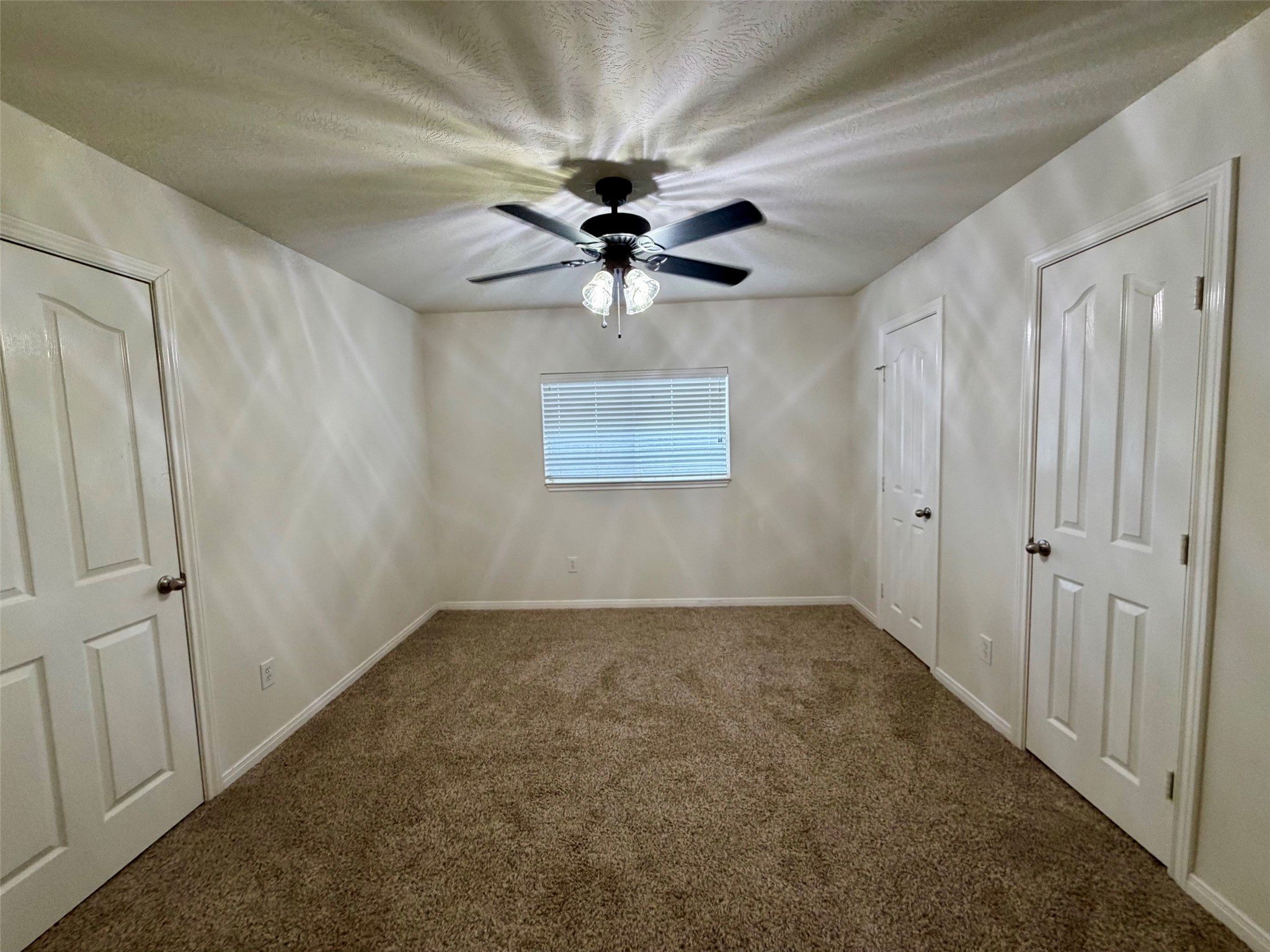 2119 Meadows Boulevard Property Photo 24