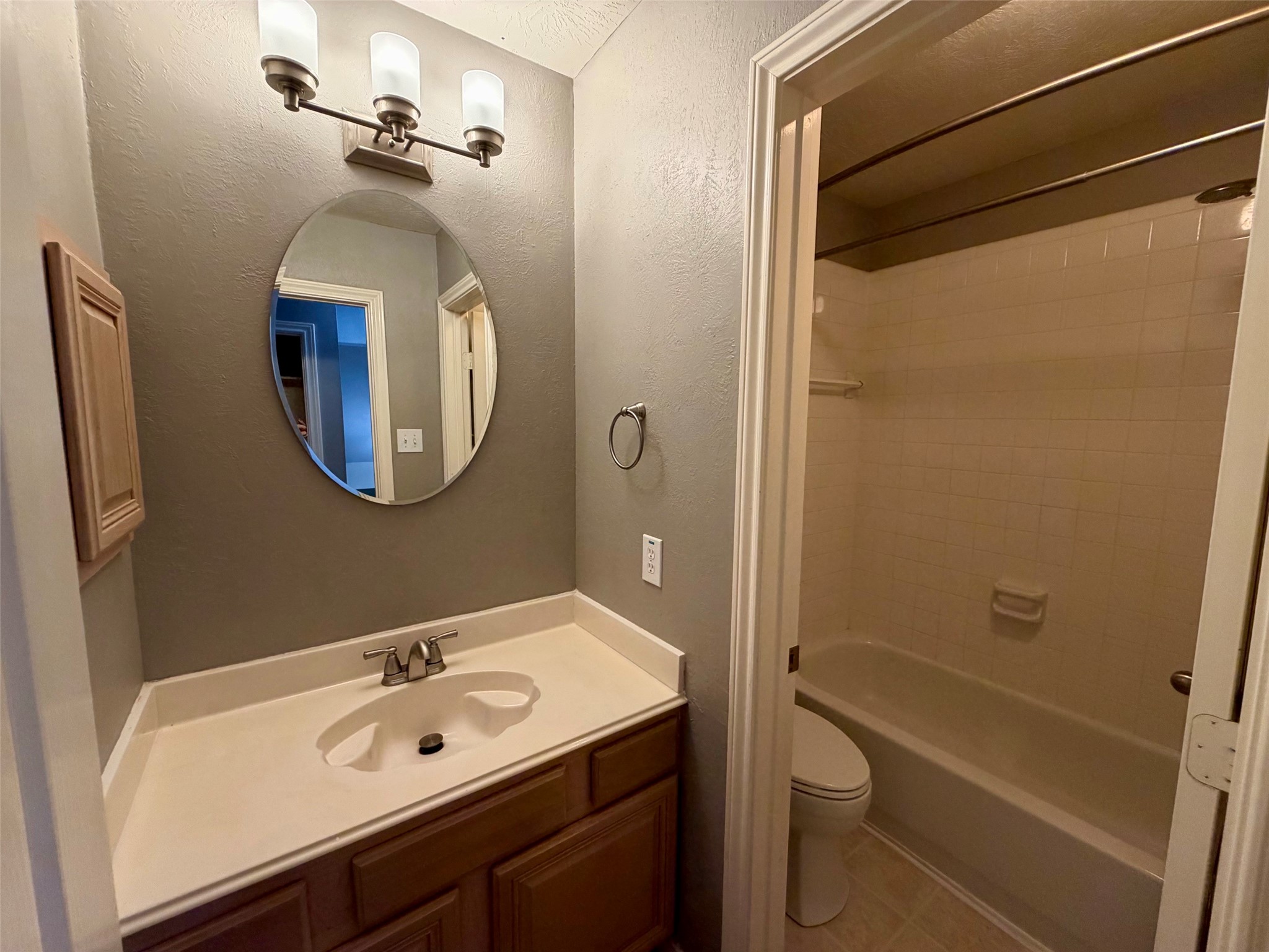 2119 Meadows Boulevard Property Photo 25