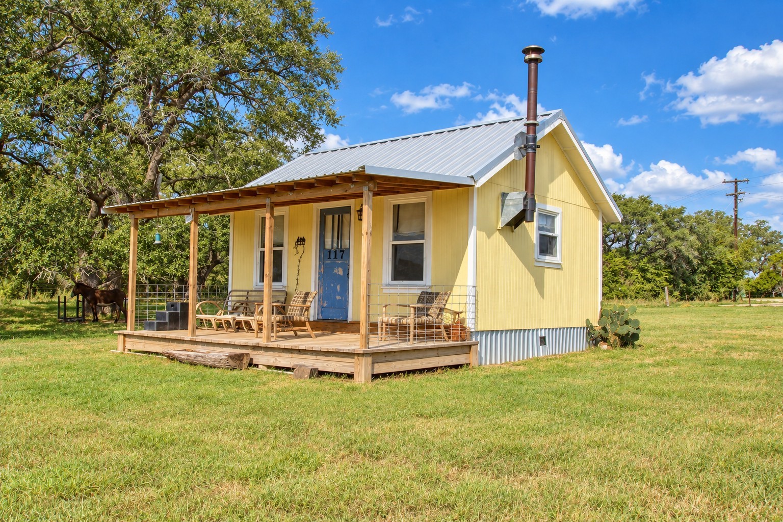2491 E Fannin Street Property Photo 1