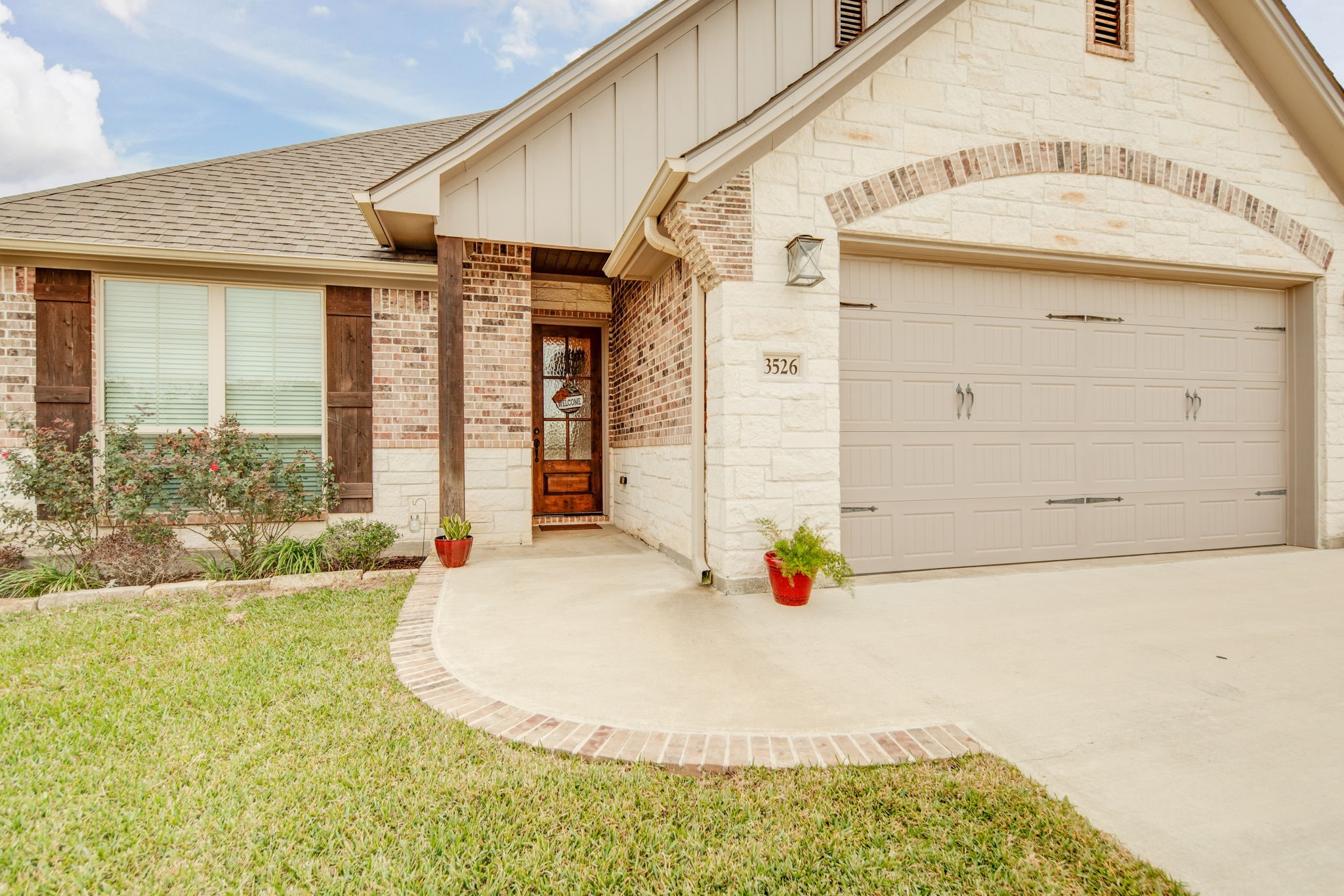 3526 Fairfax Green Property Photo