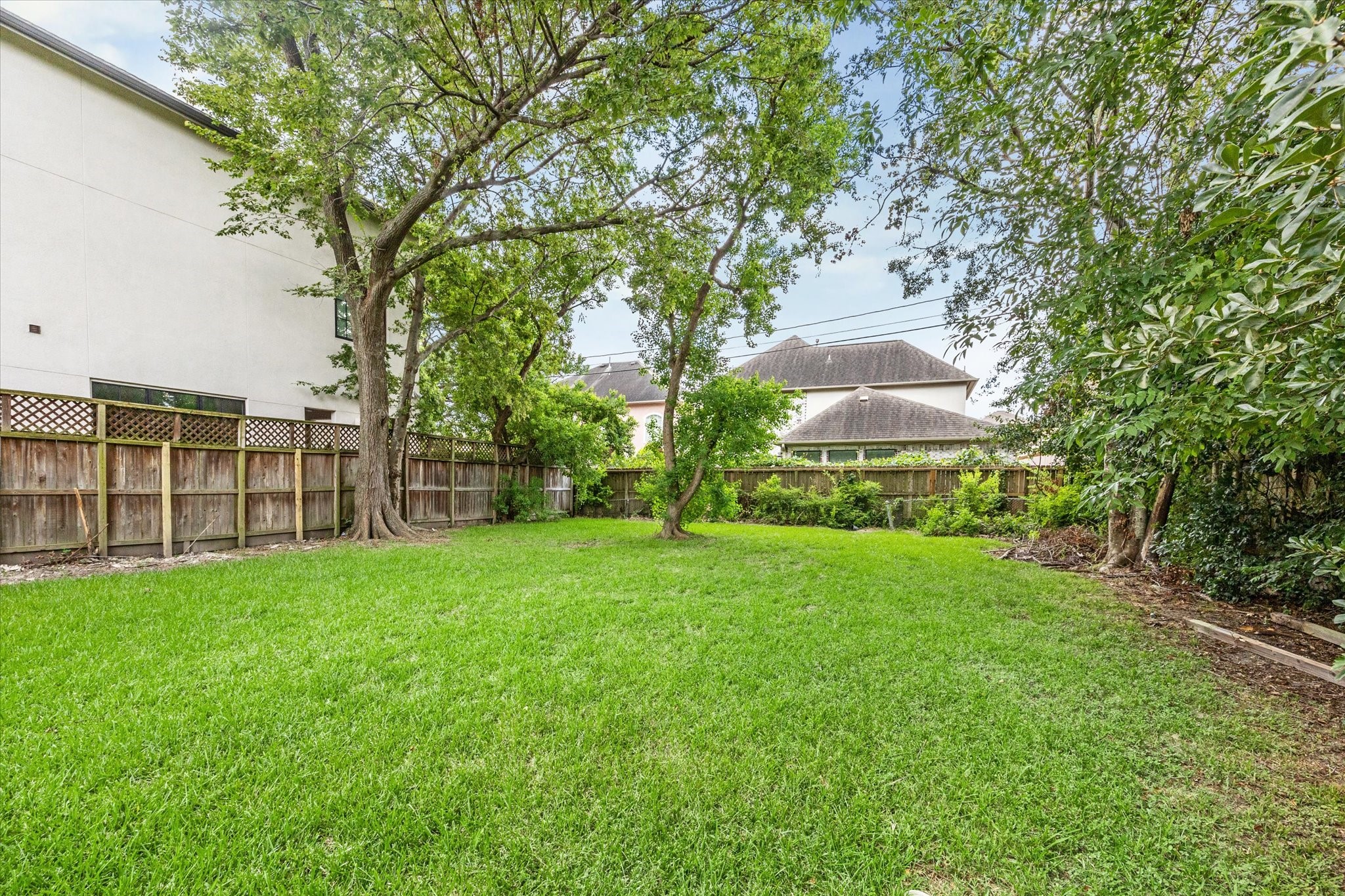 5357 Lampasas St Property Photo 1