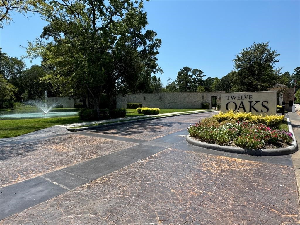 11827 Tara Plantation Drive Property Photo 3