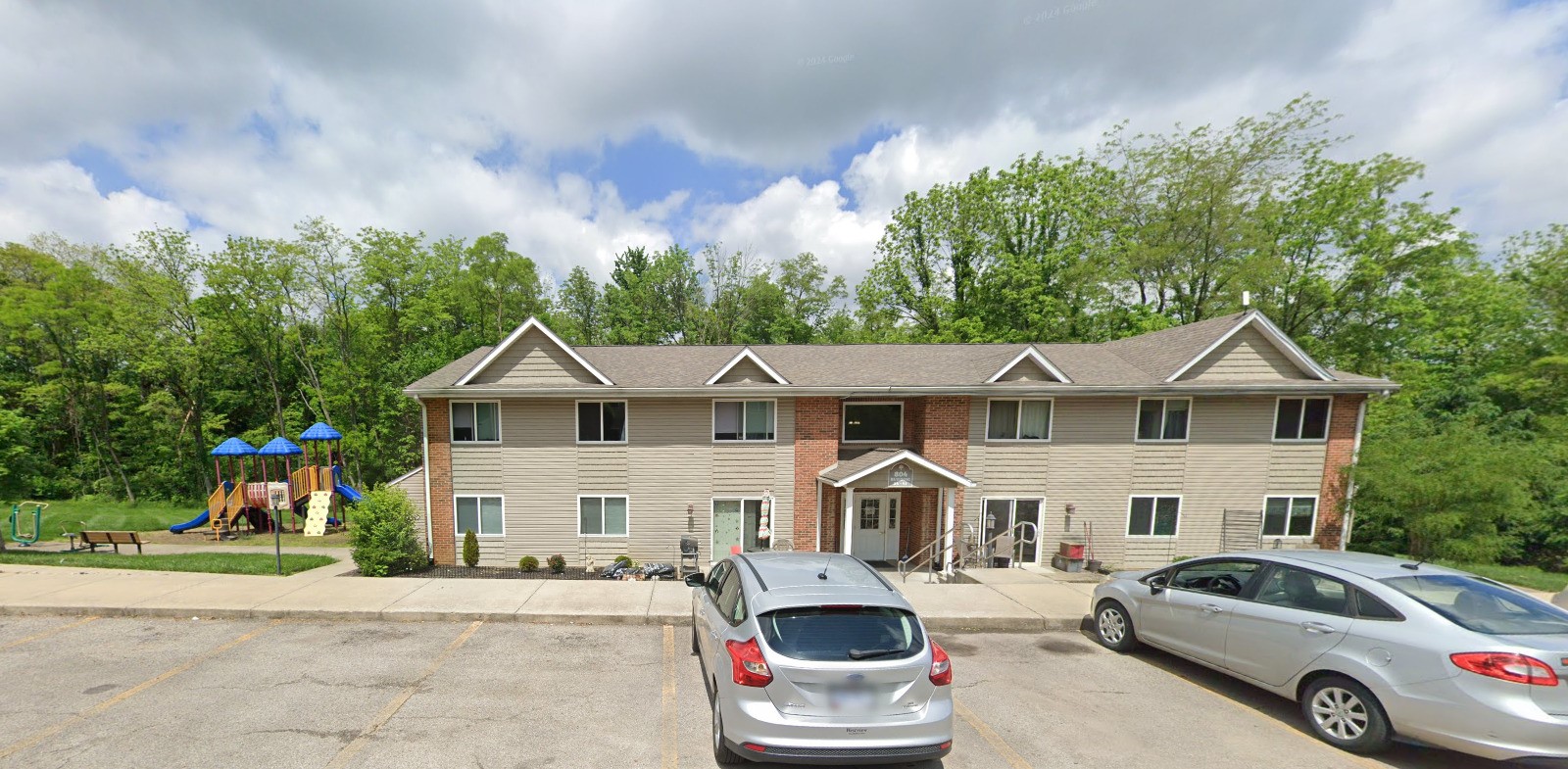 808 Treewood Dr Property Photo 4