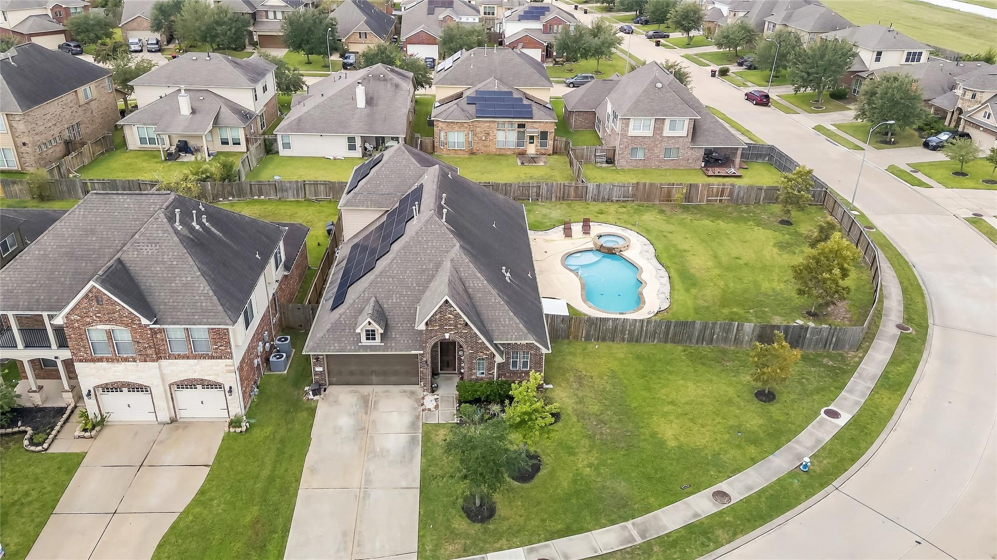 5622 Jay Thrush Drive Property Photo 1