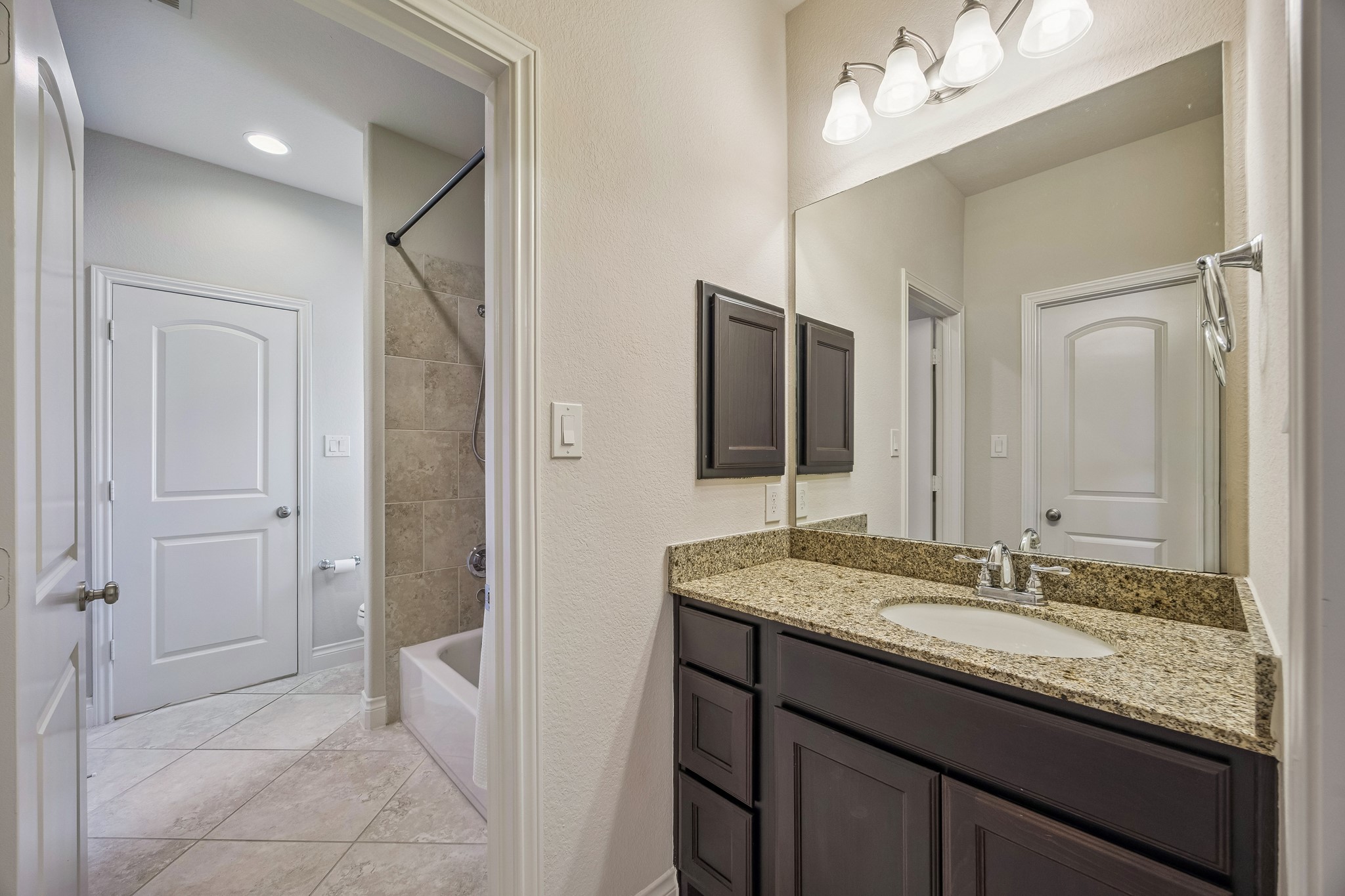 27726 Fleetwood Bend Lane Property Photo 23