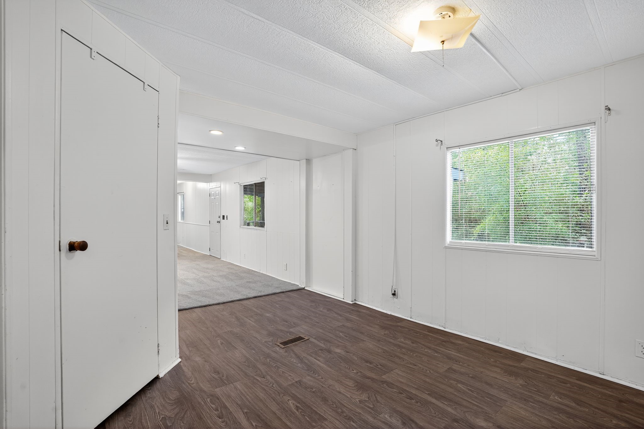 3 Meadowlark Property Photo 6