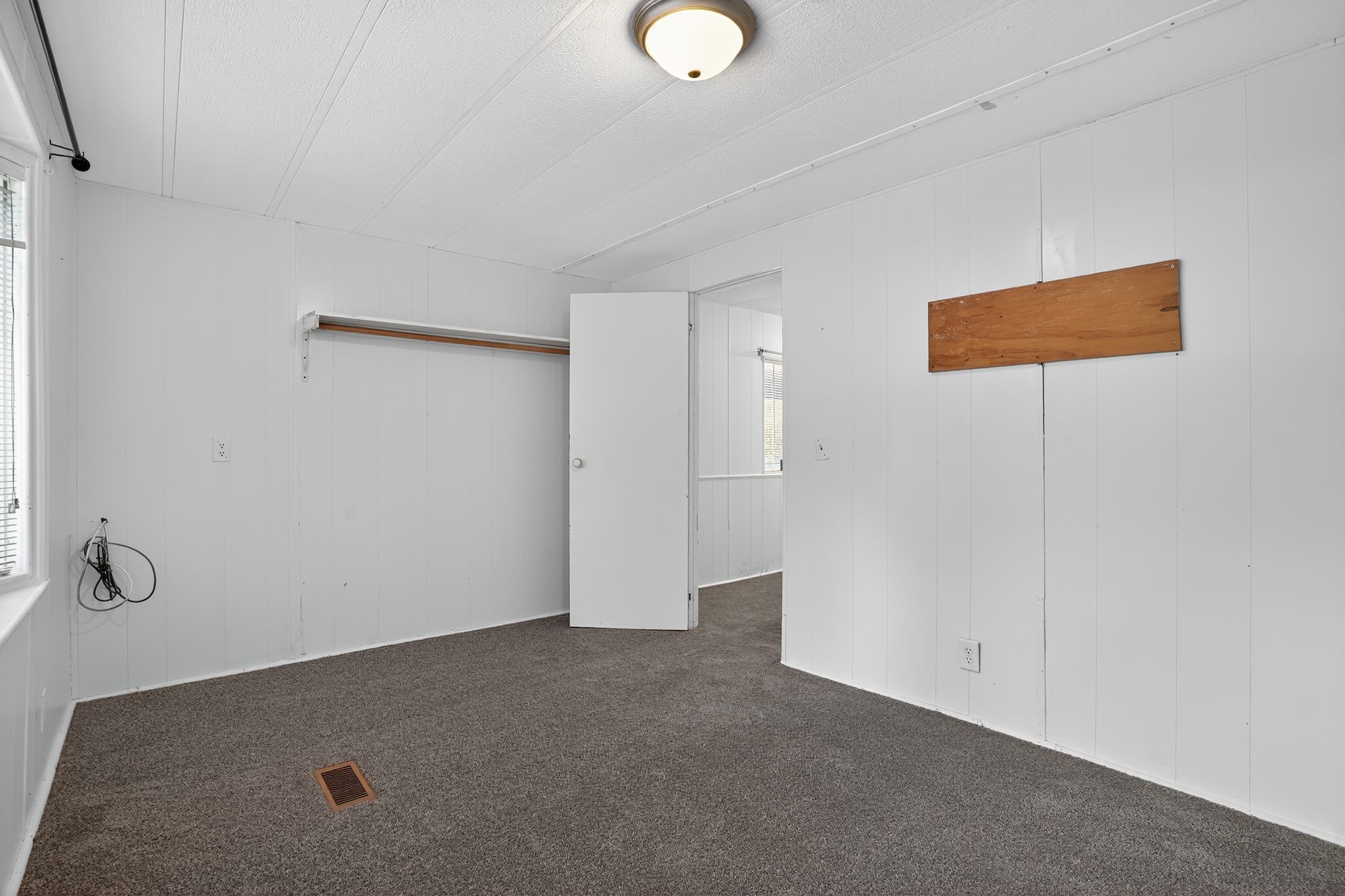3 Meadowlark Property Photo 13