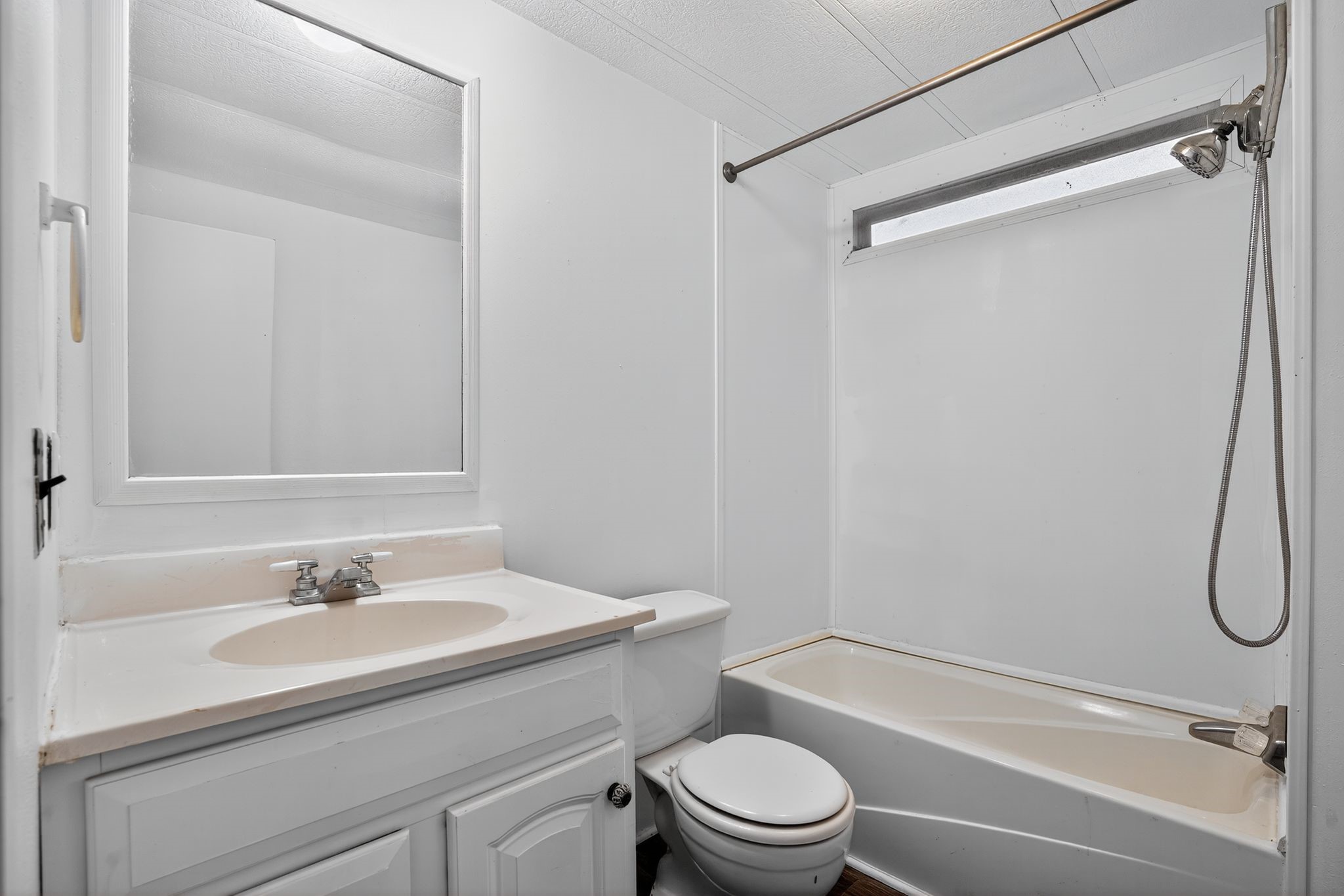 3 Meadowlark Property Photo 16