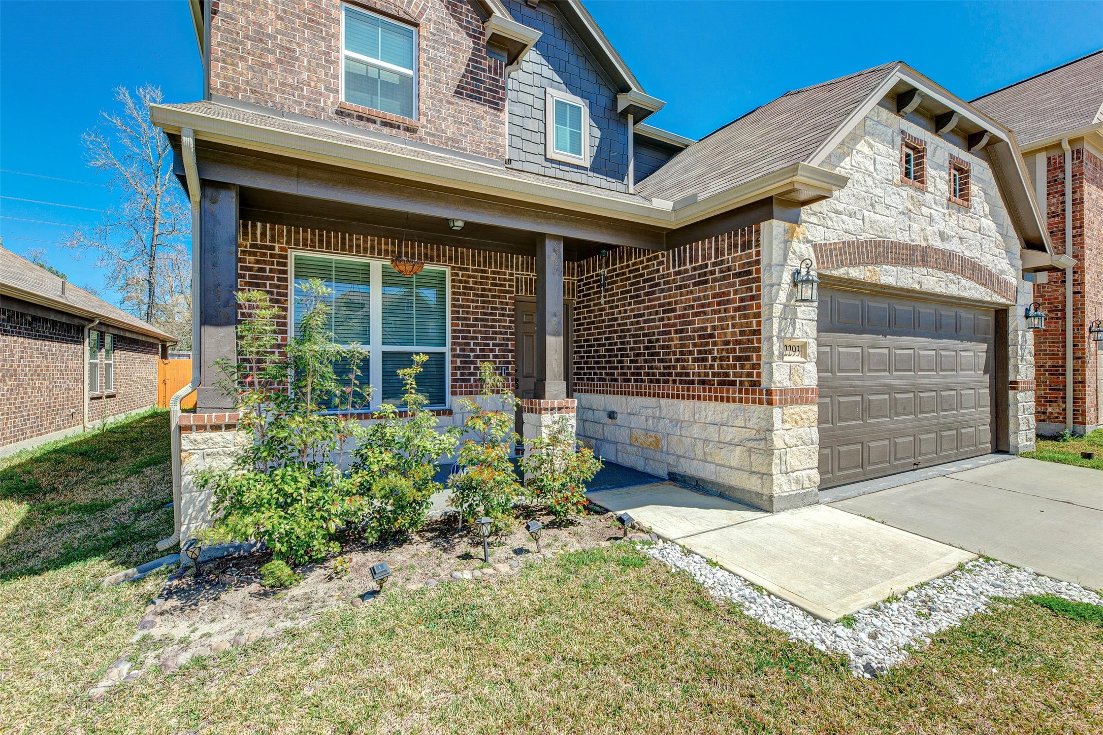 2293 Garden Square Path Property Photo 3