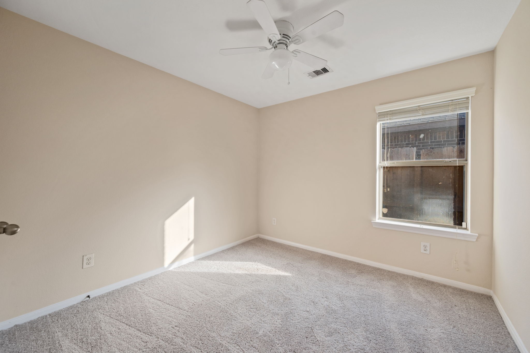 3031 E Lockeridge Village Drive Property Photo 14