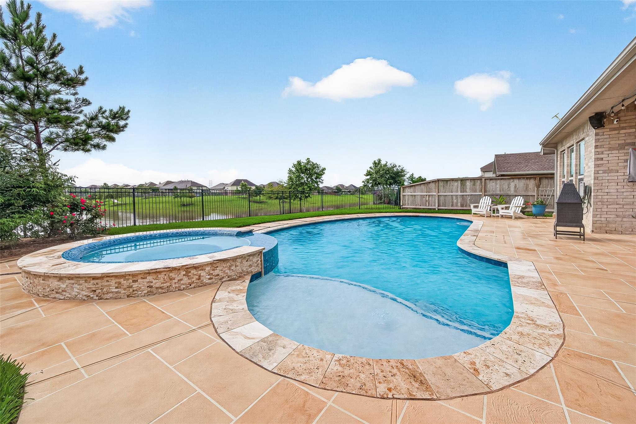 4417 Camden Lake Lane Property Photo 1