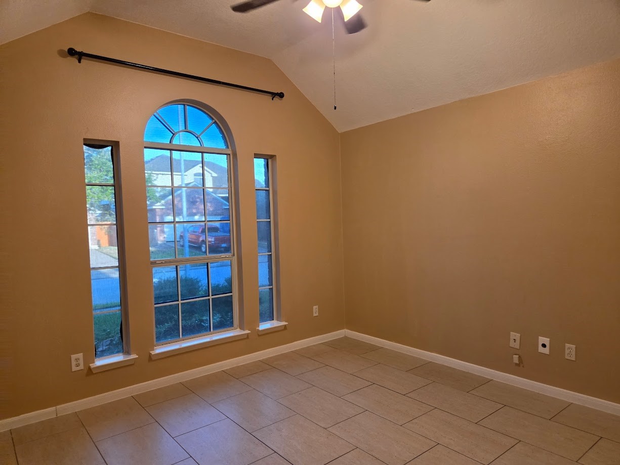 19315 Cloud Peak Drive Property Photo 15