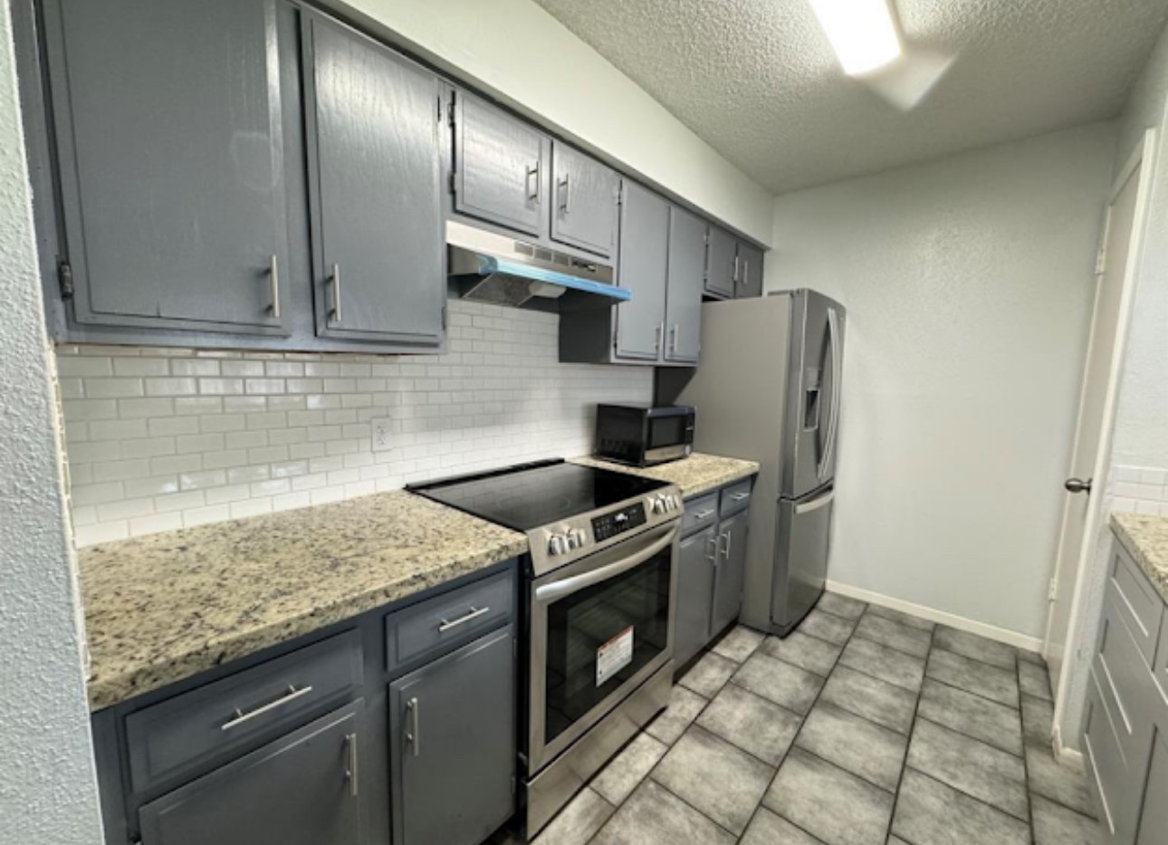 5759 Easthampton Drive B Property Photo 11